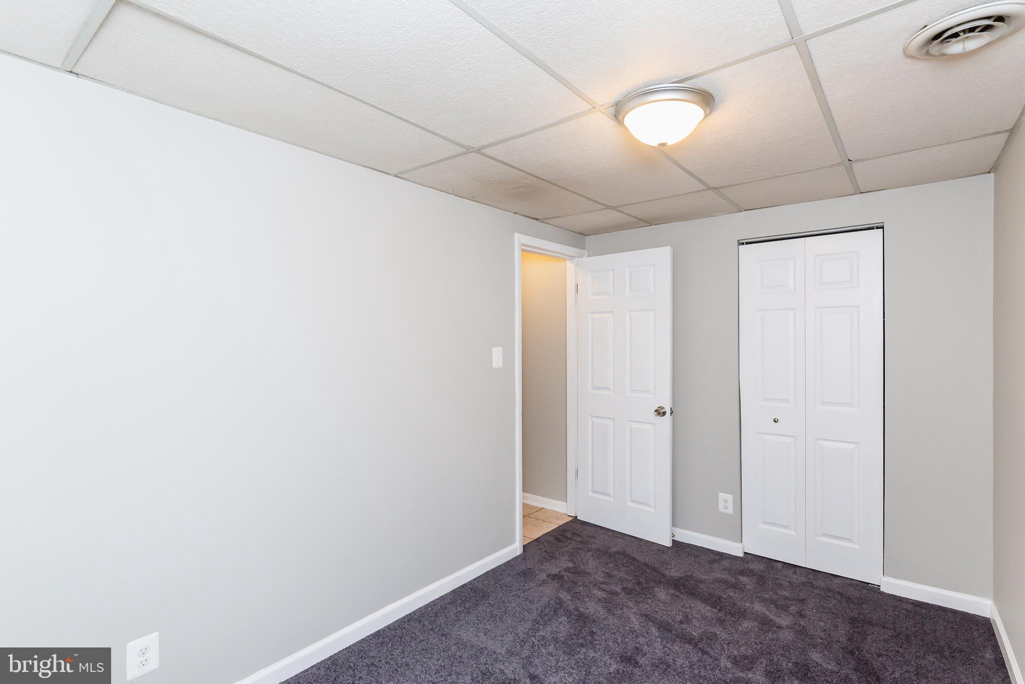 LAUREL WOODS - Residential