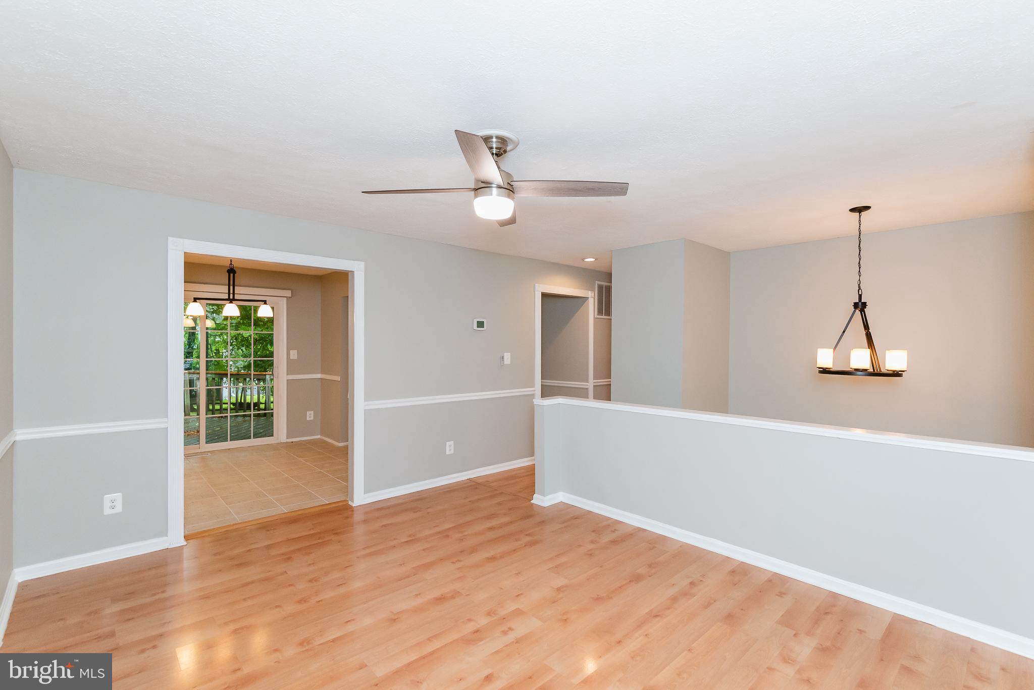 LAUREL WOODS - Residential