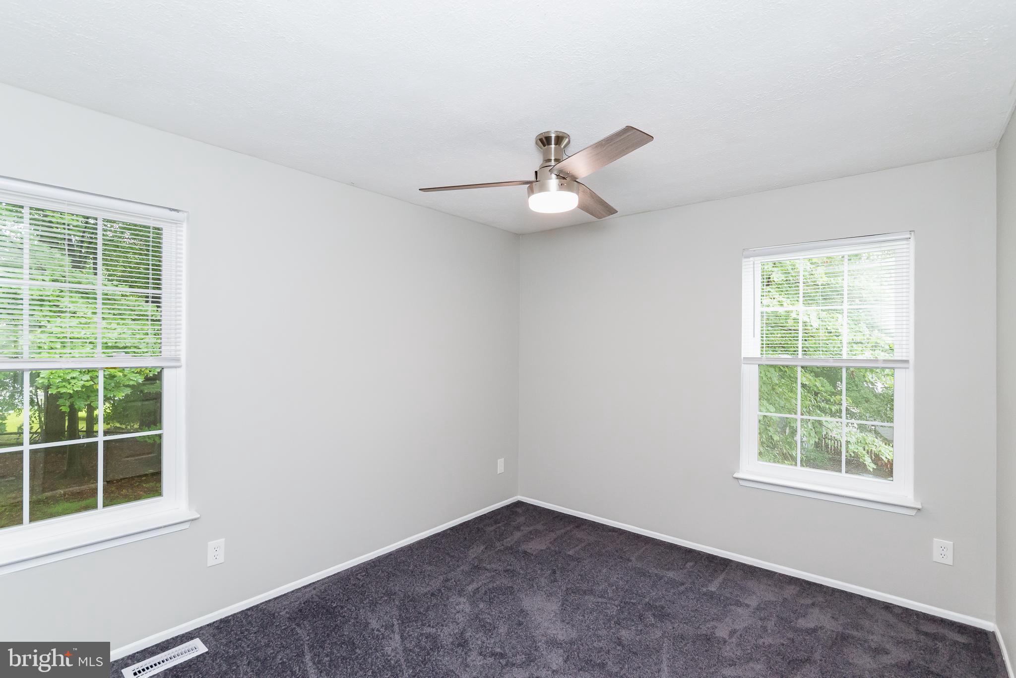 LAUREL WOODS - Residential