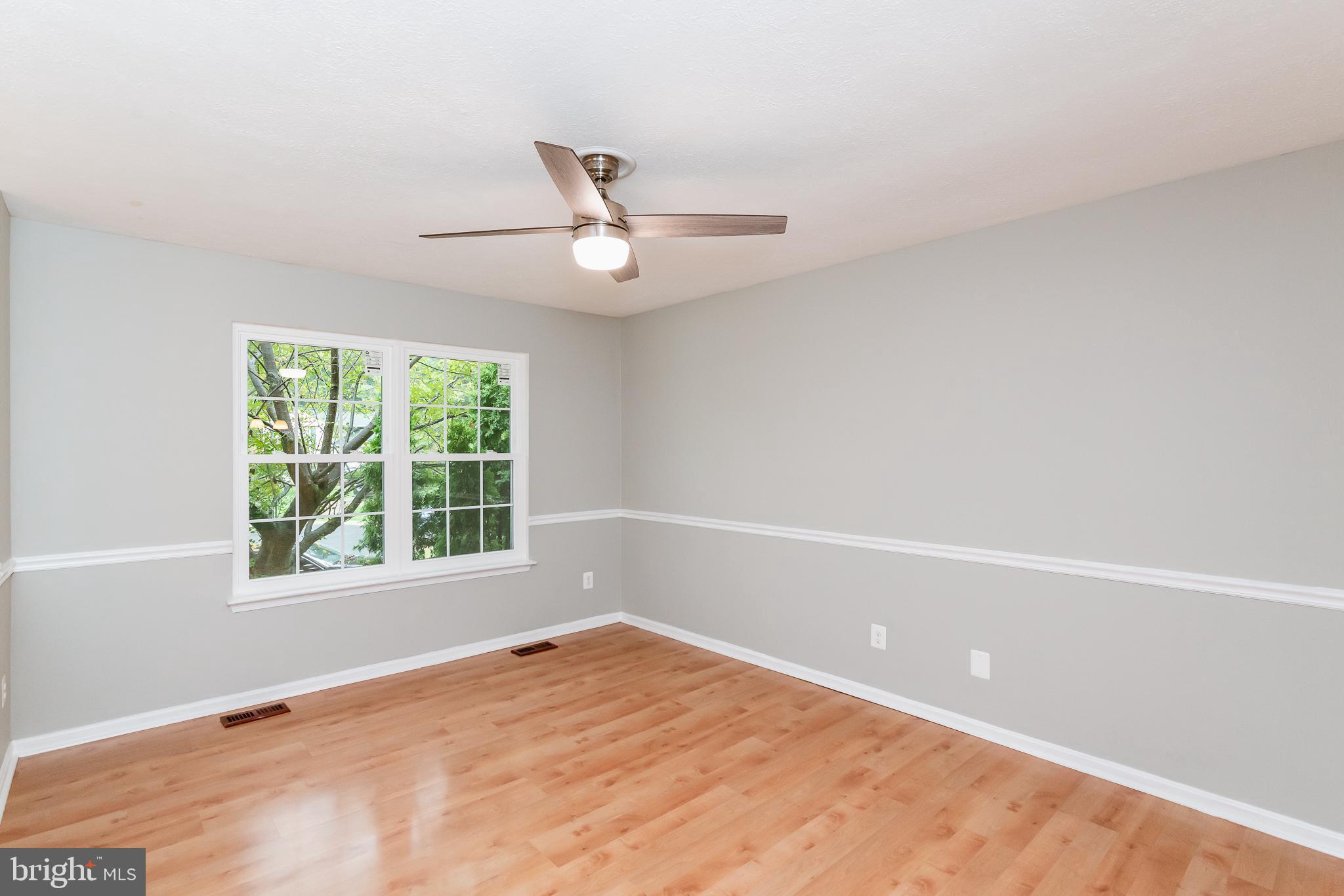 LAUREL WOODS - Residential