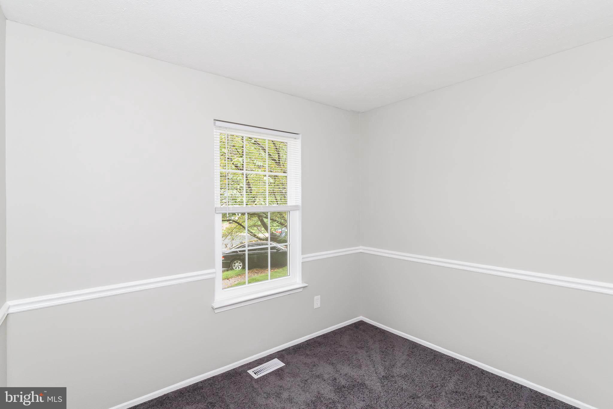 LAUREL WOODS - Residential