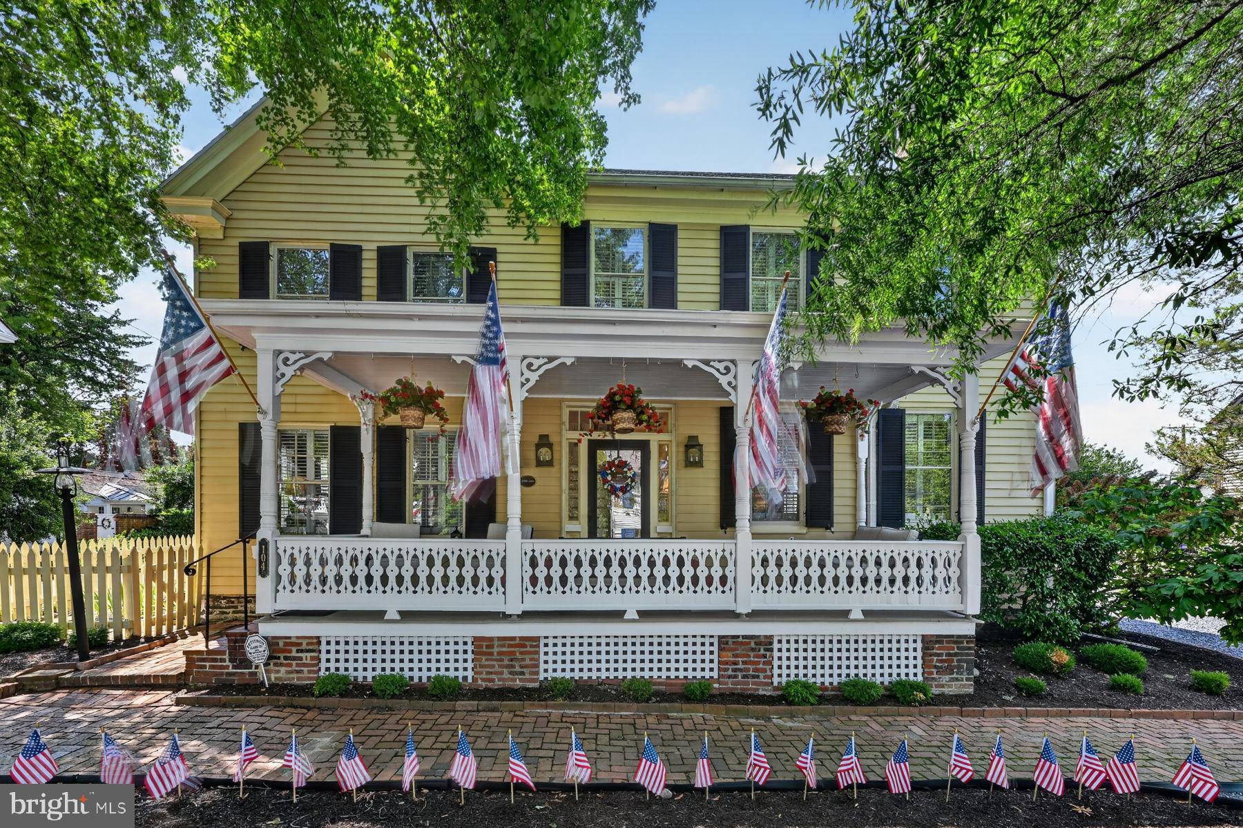 104 MULBERRY STREET