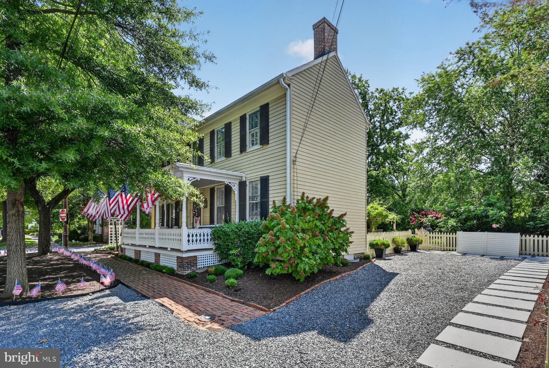 104 MULBERRY STREET