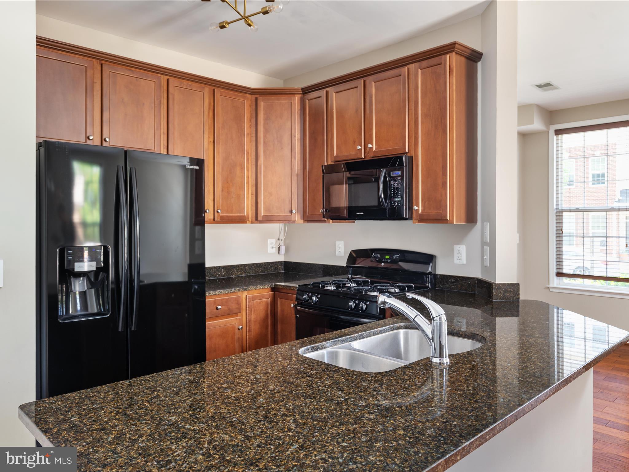 LANSDOWNE - Residential