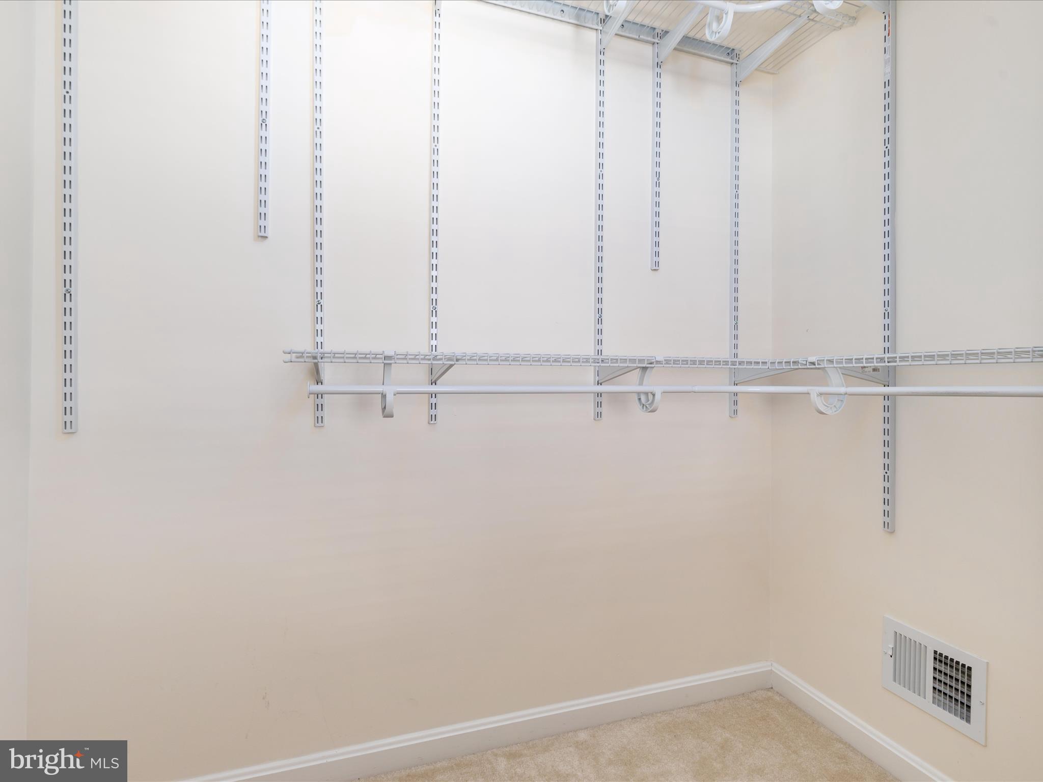 LANSDOWNE - Residential