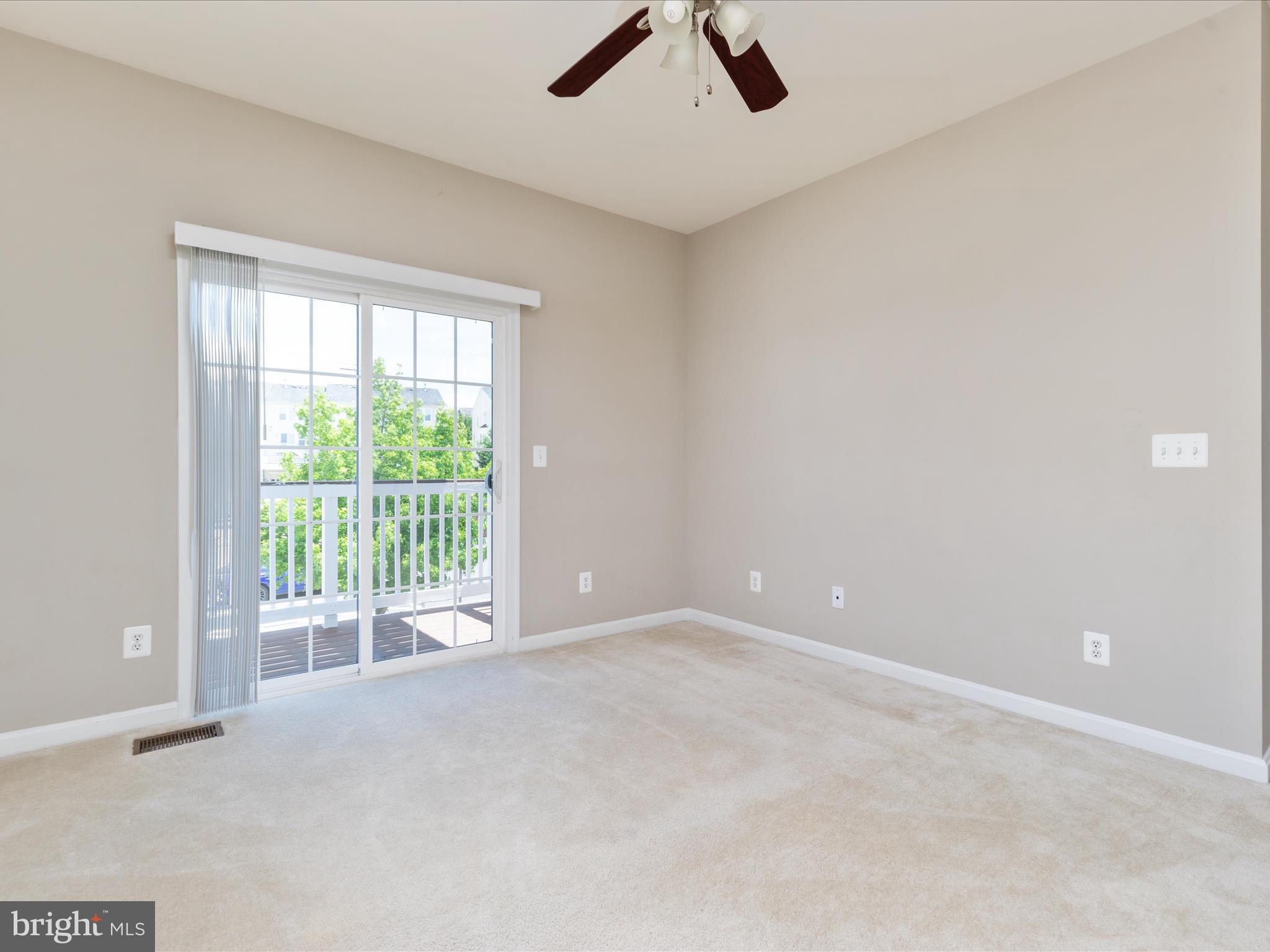 LANSDOWNE - Residential