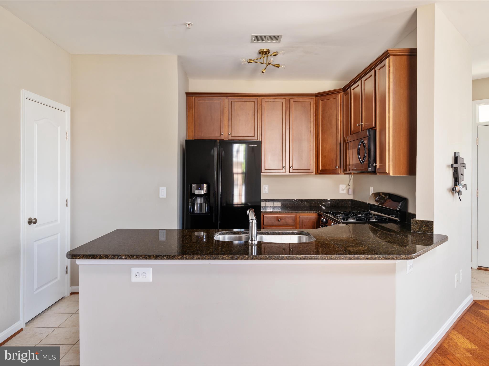 LANSDOWNE - Residential