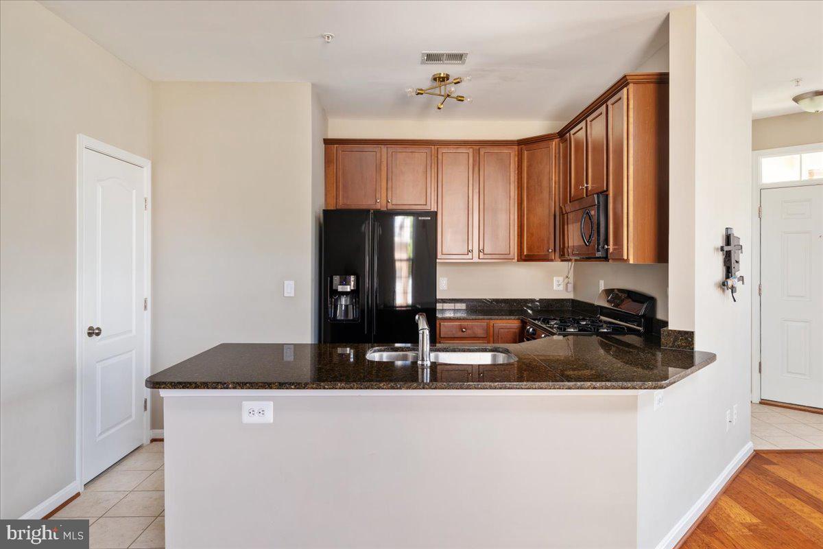 LANSDOWNE - Residential