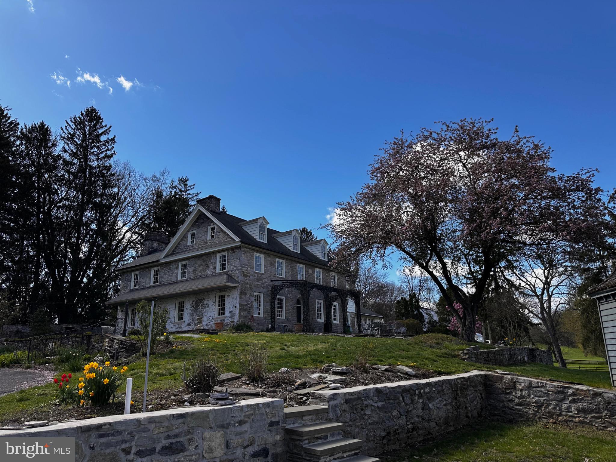 MONDAMIN FARMS - Residential