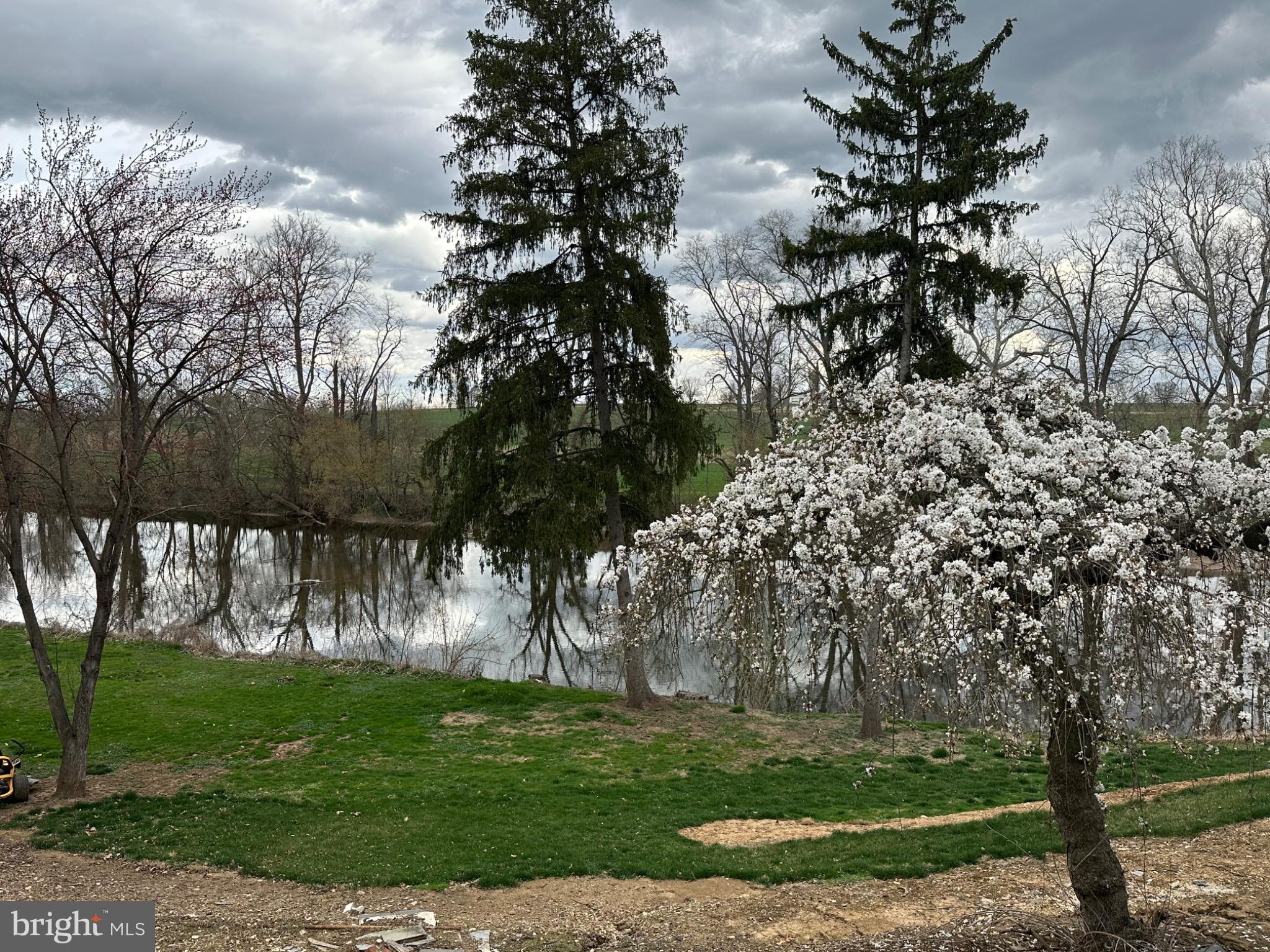 MONDAMIN FARMS - Residential