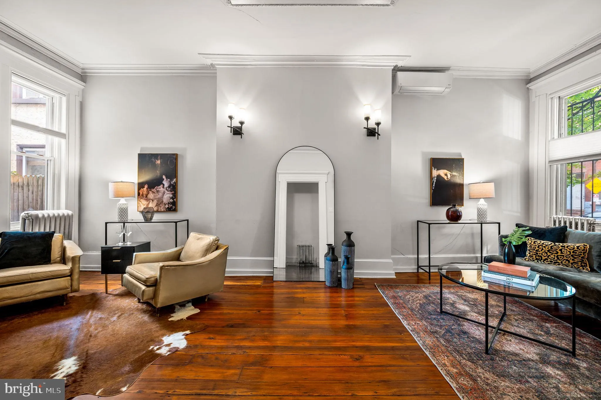 Philadelphia, Pennsylvania 19123, United States, 4 Bedrooms Bedrooms, ,4 BathroomsBathrooms,Residential,Pending,43724