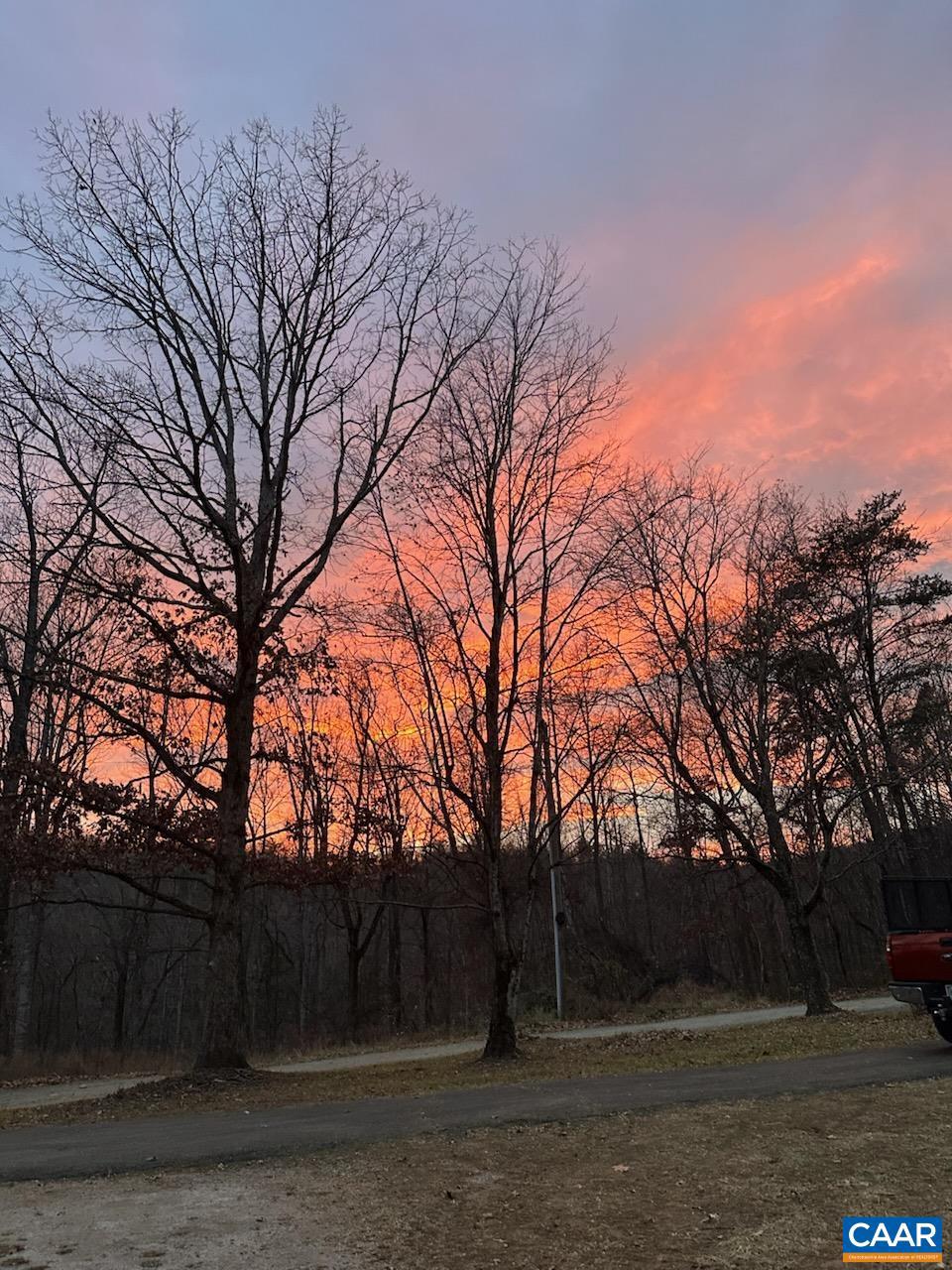 DOGWOOD VALLEY - Residential