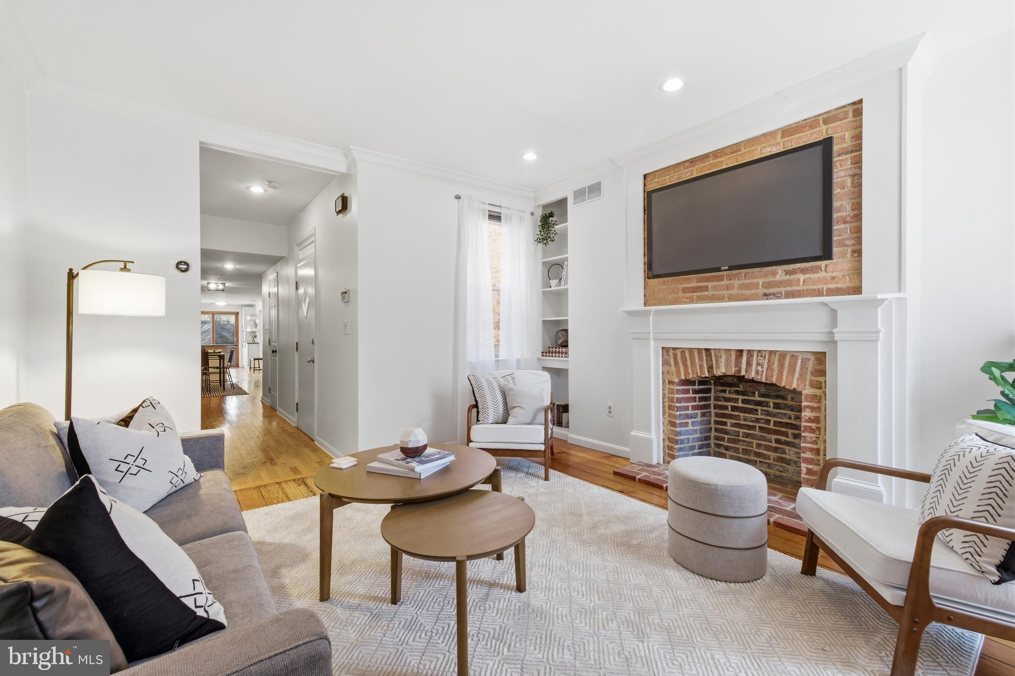 235 S WASHINGTON STREET