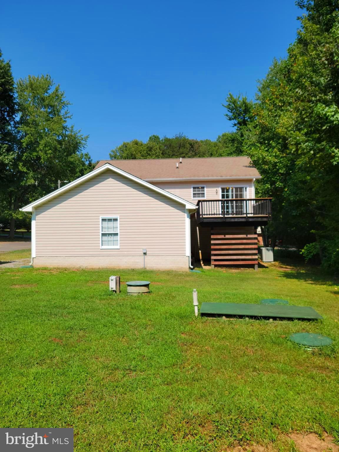 LAKE LAND OR - Residential Lease