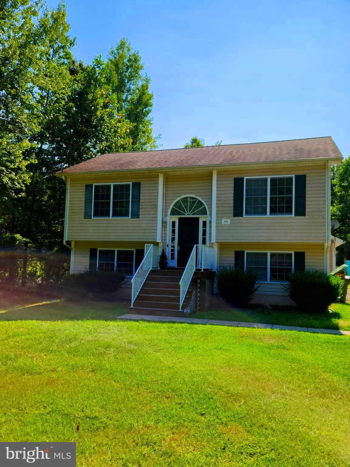 LAKE LAND OR - Residential Lease