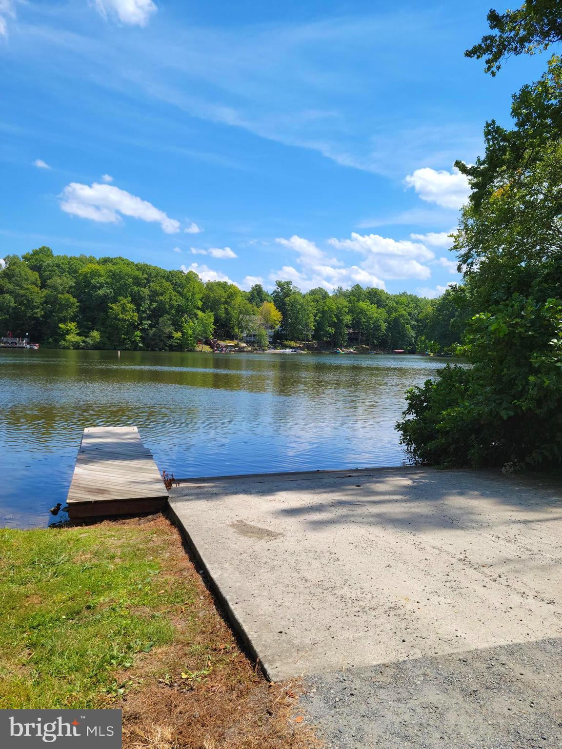 LAKE LAND OR - Residential Lease