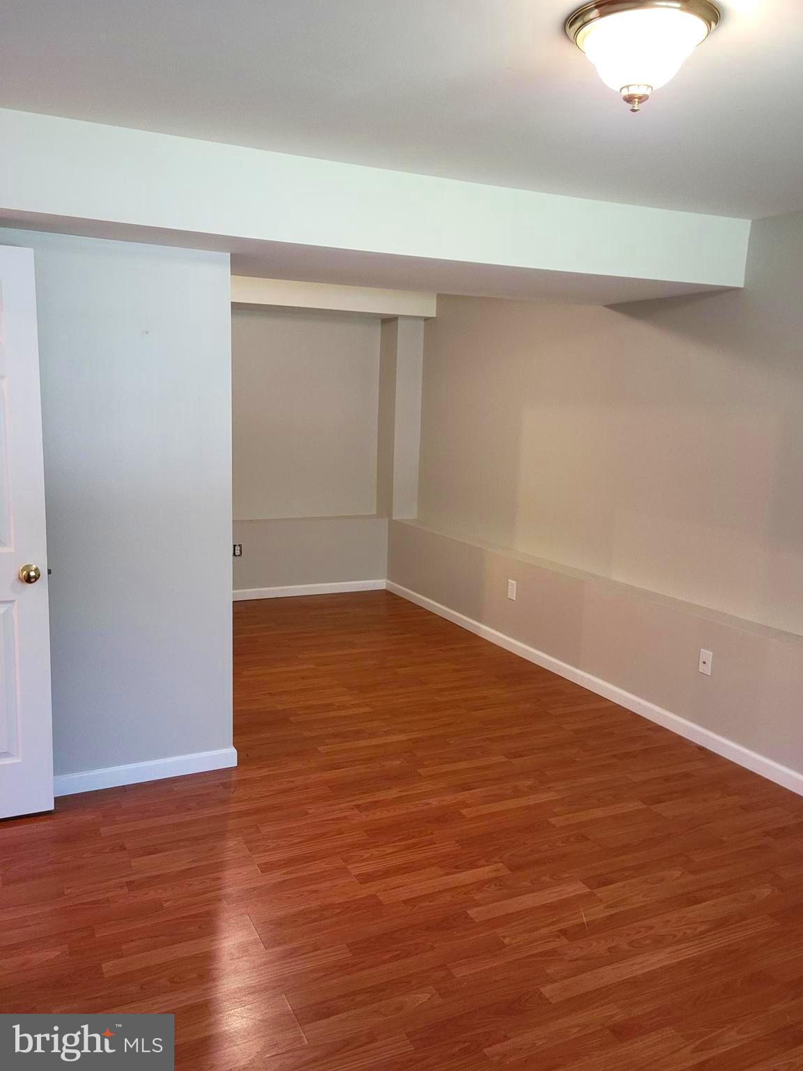 LAKE LAND OR - Residential Lease