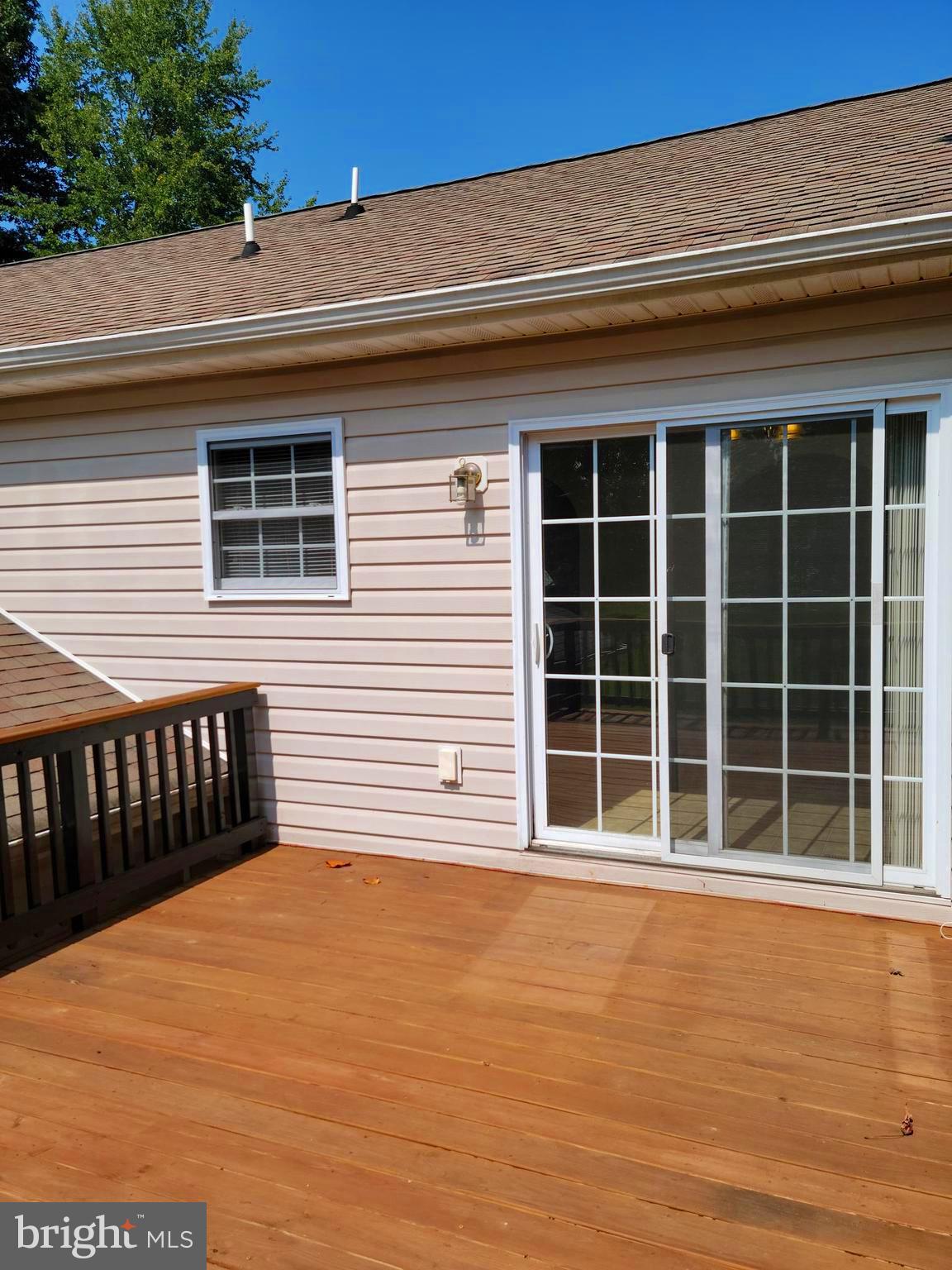 LAKE LAND OR - Residential Lease