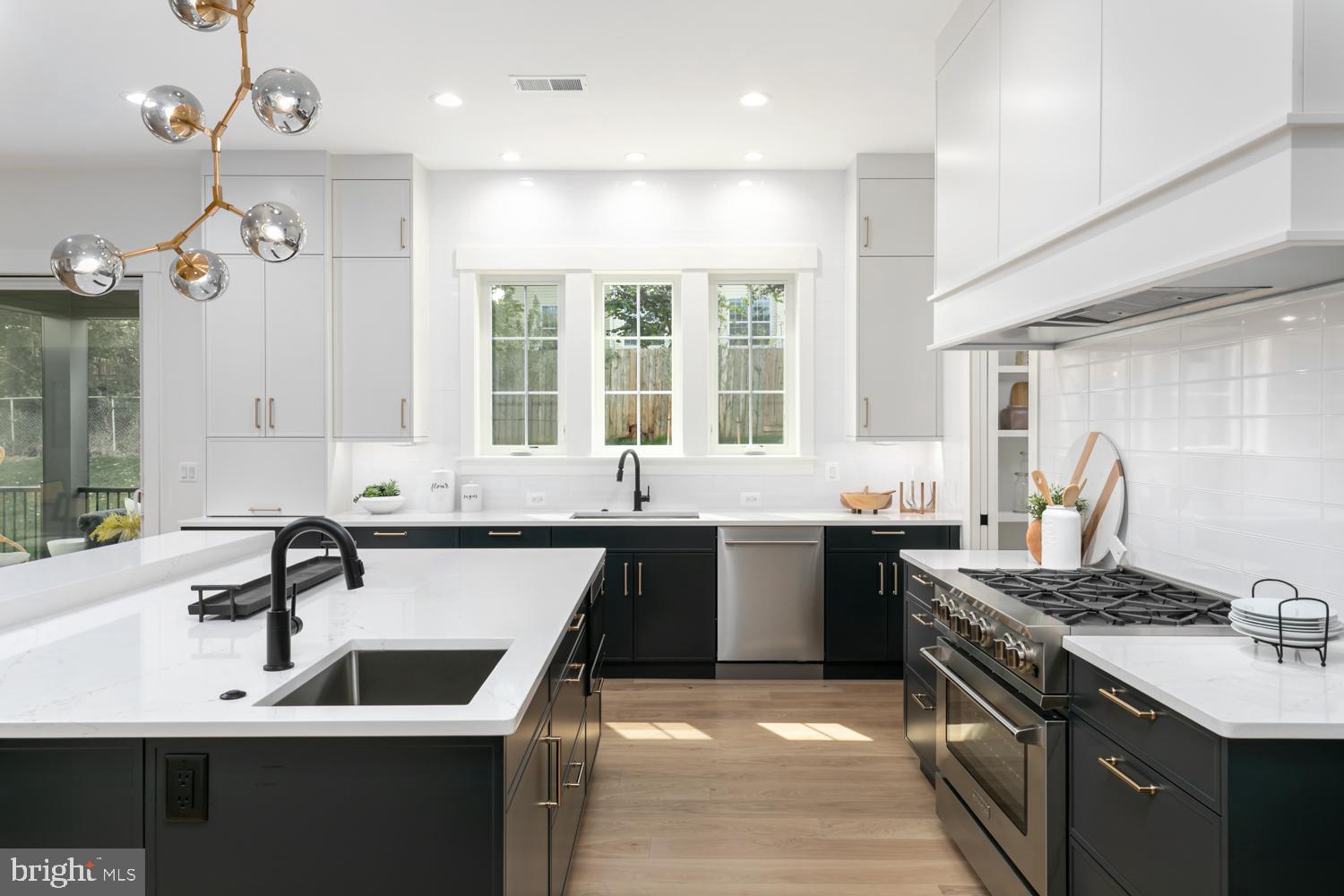 KENT GARDENS - Residential