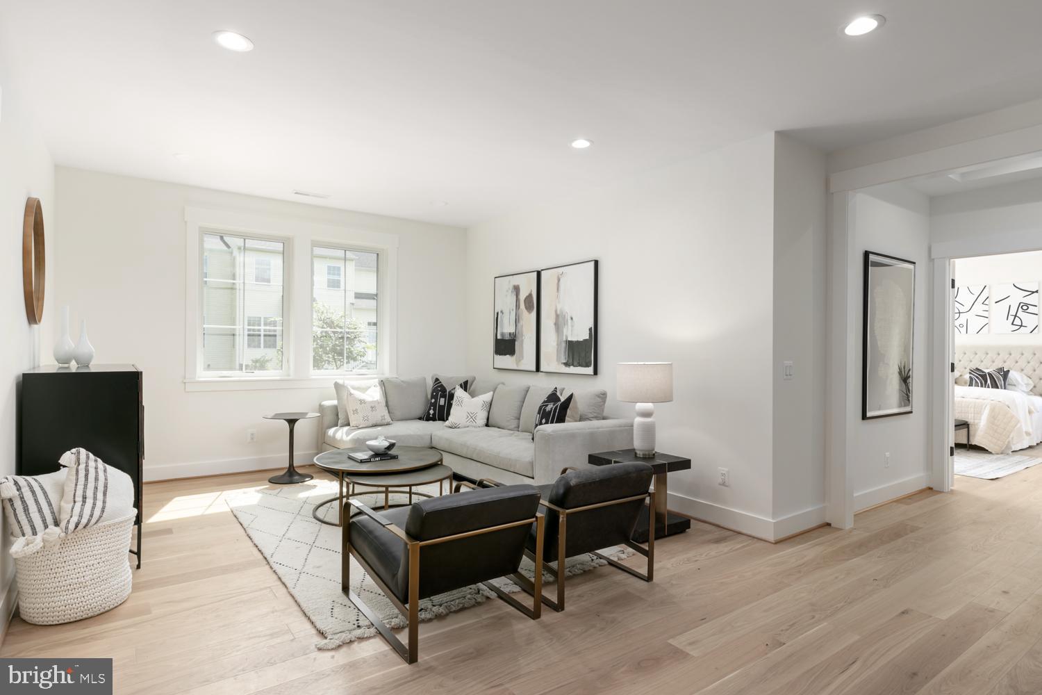 KENT GARDENS - Residential