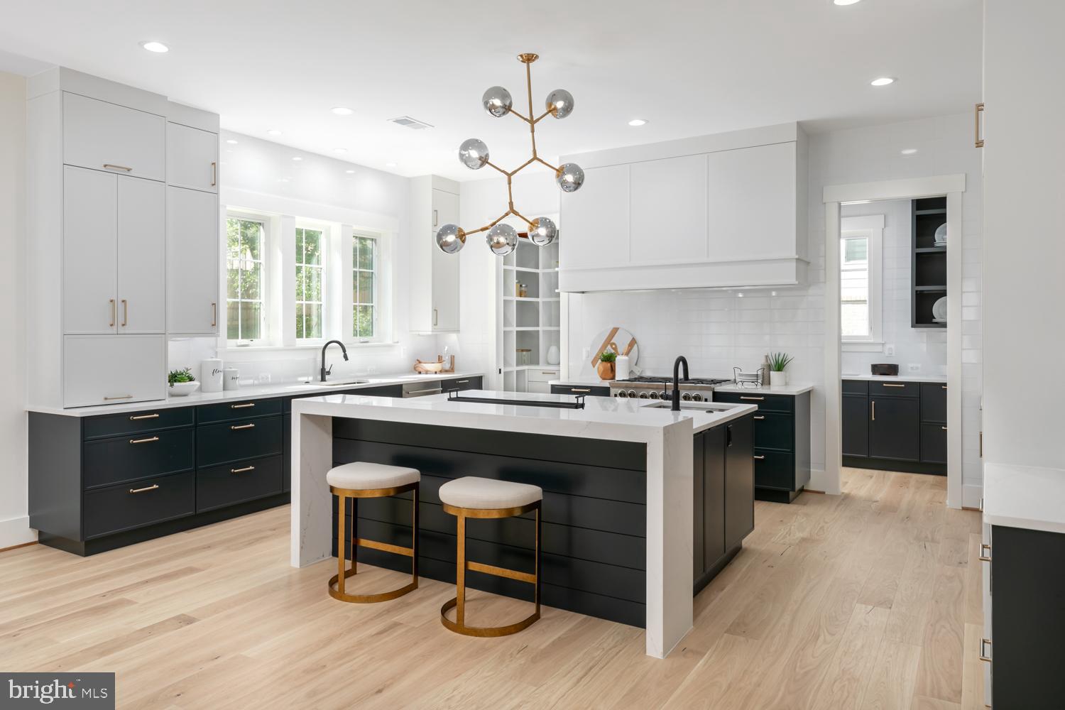 KENT GARDENS - Residential