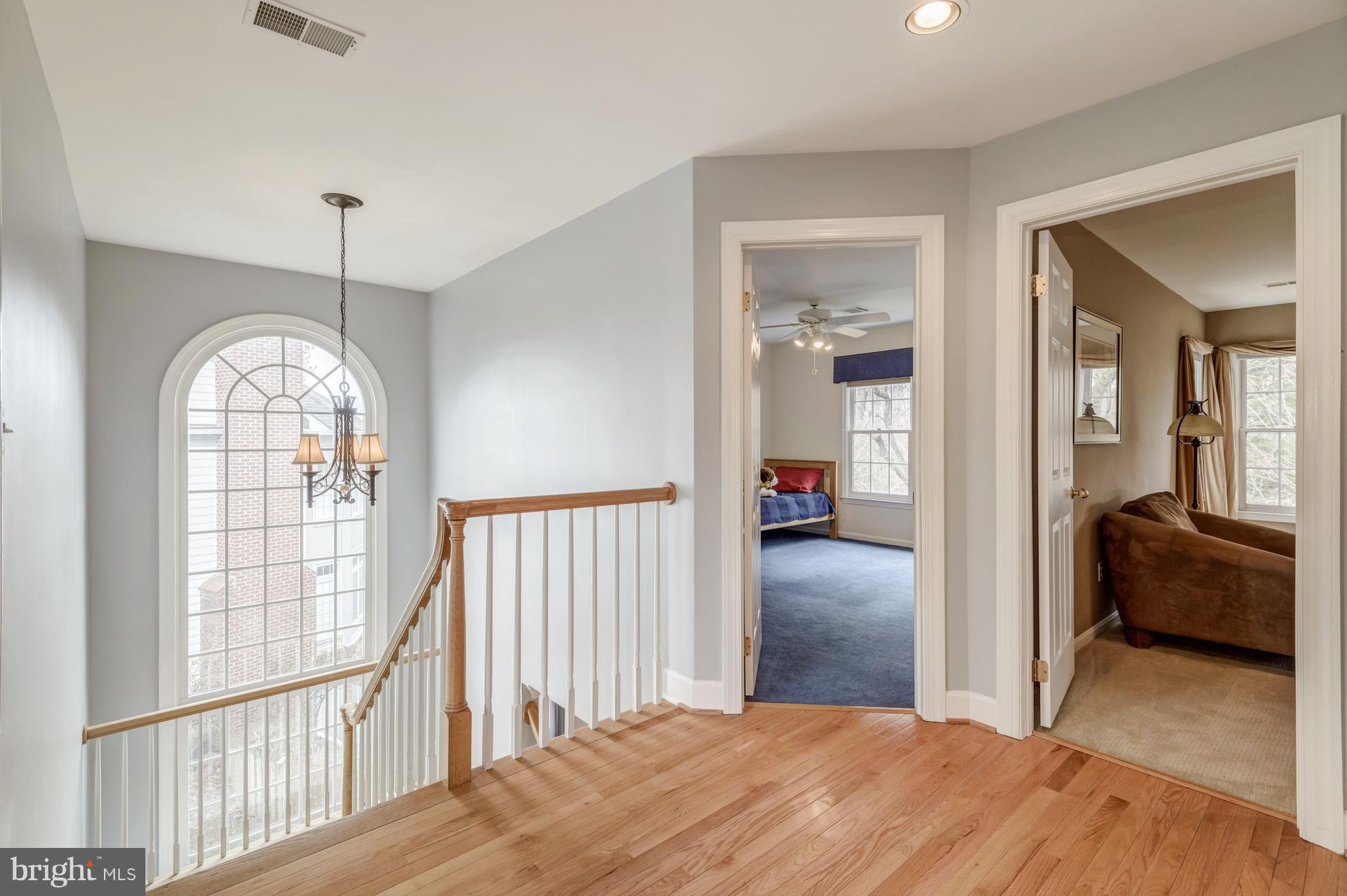 AYRLAWN - Residential