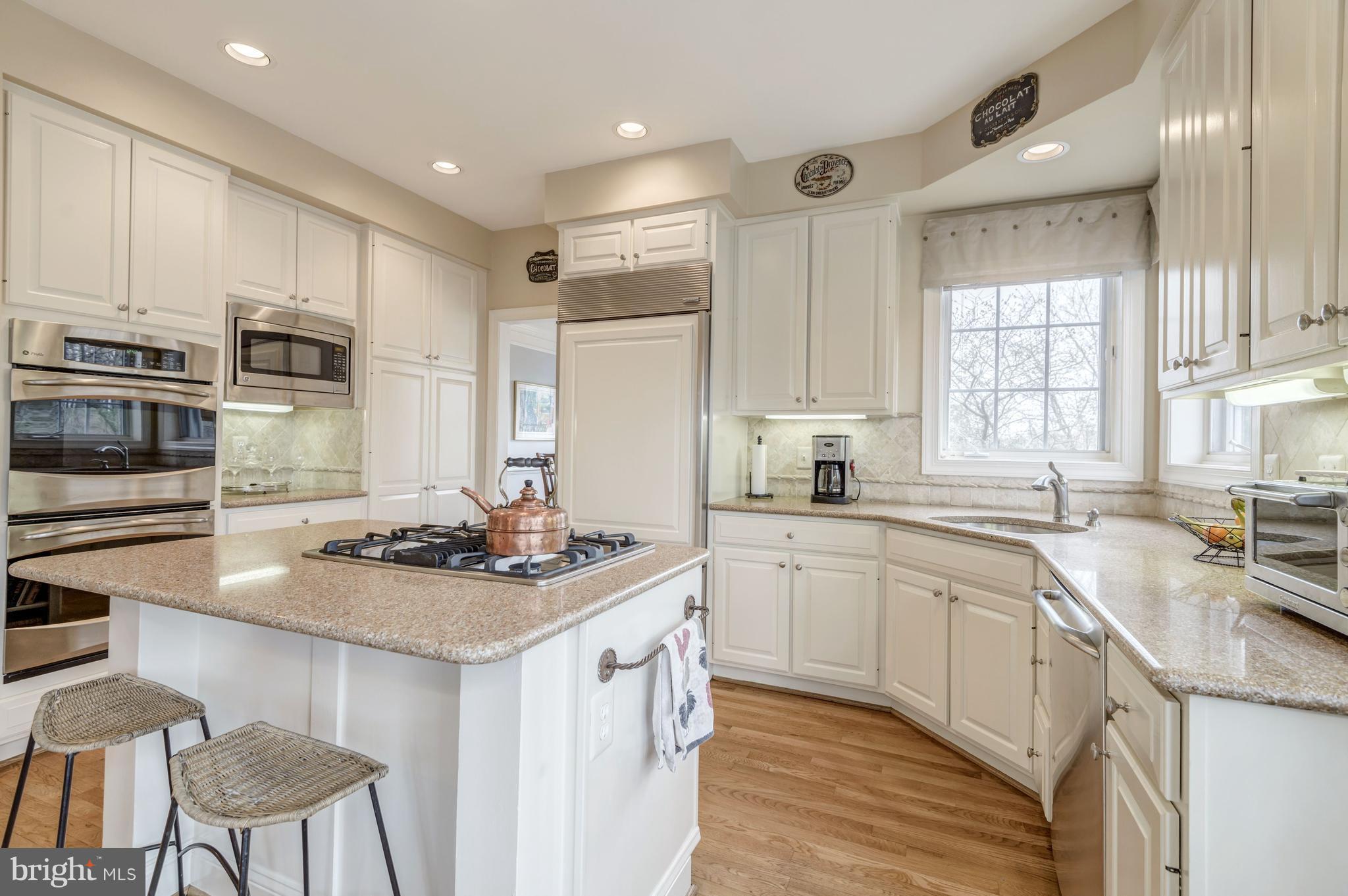 AYRLAWN - Residential