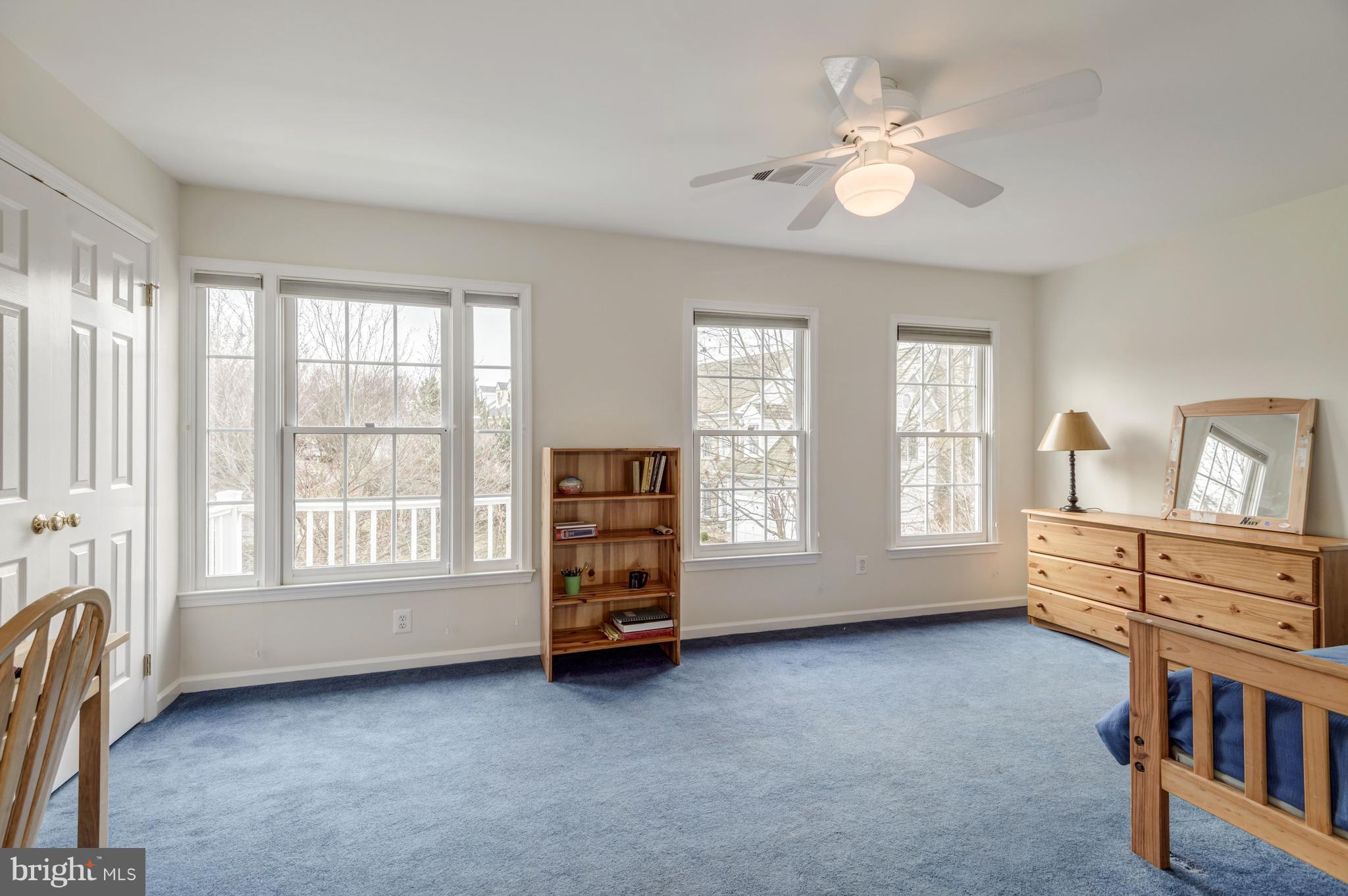 AYRLAWN - Residential