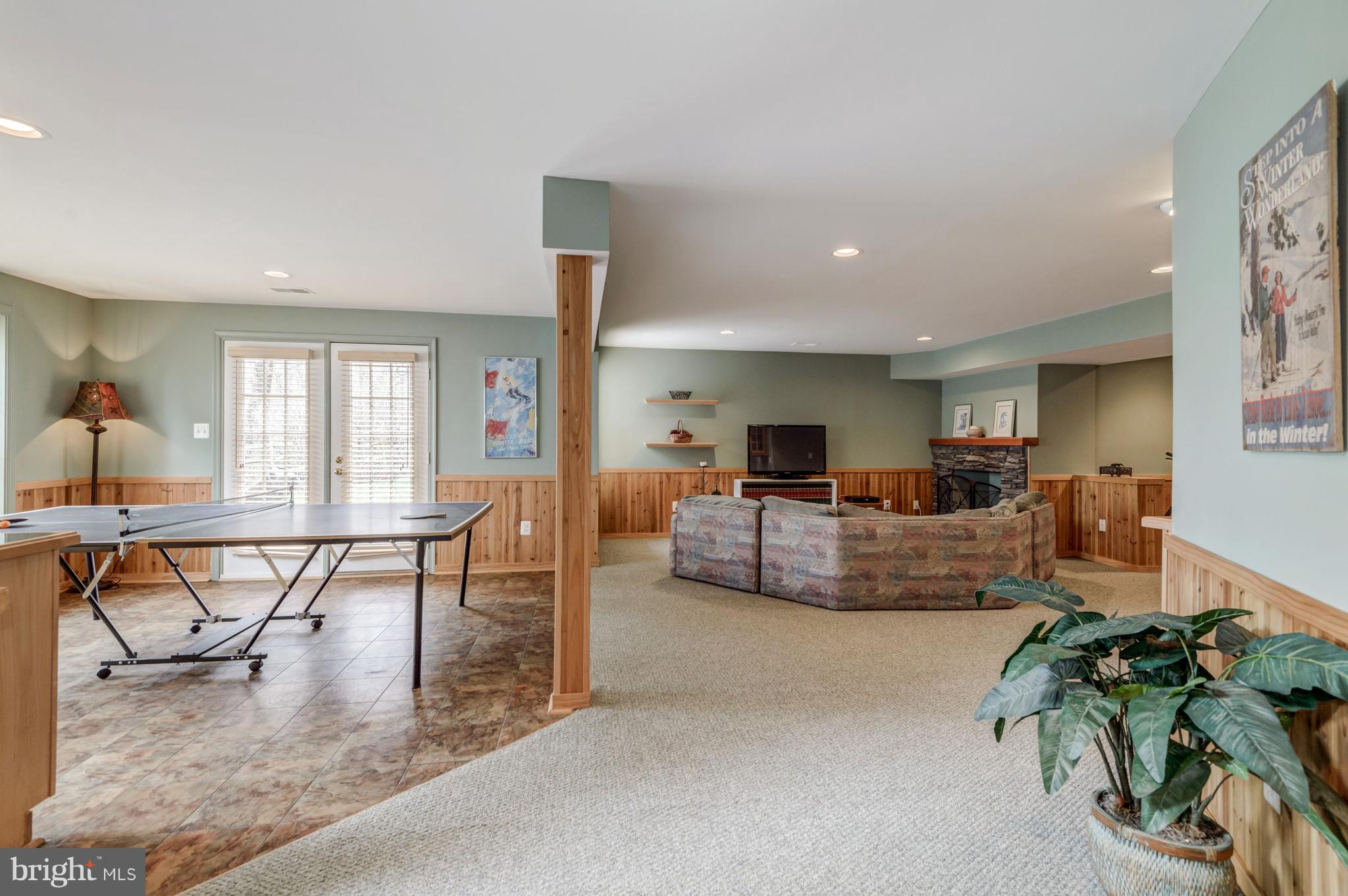 AYRLAWN - Residential