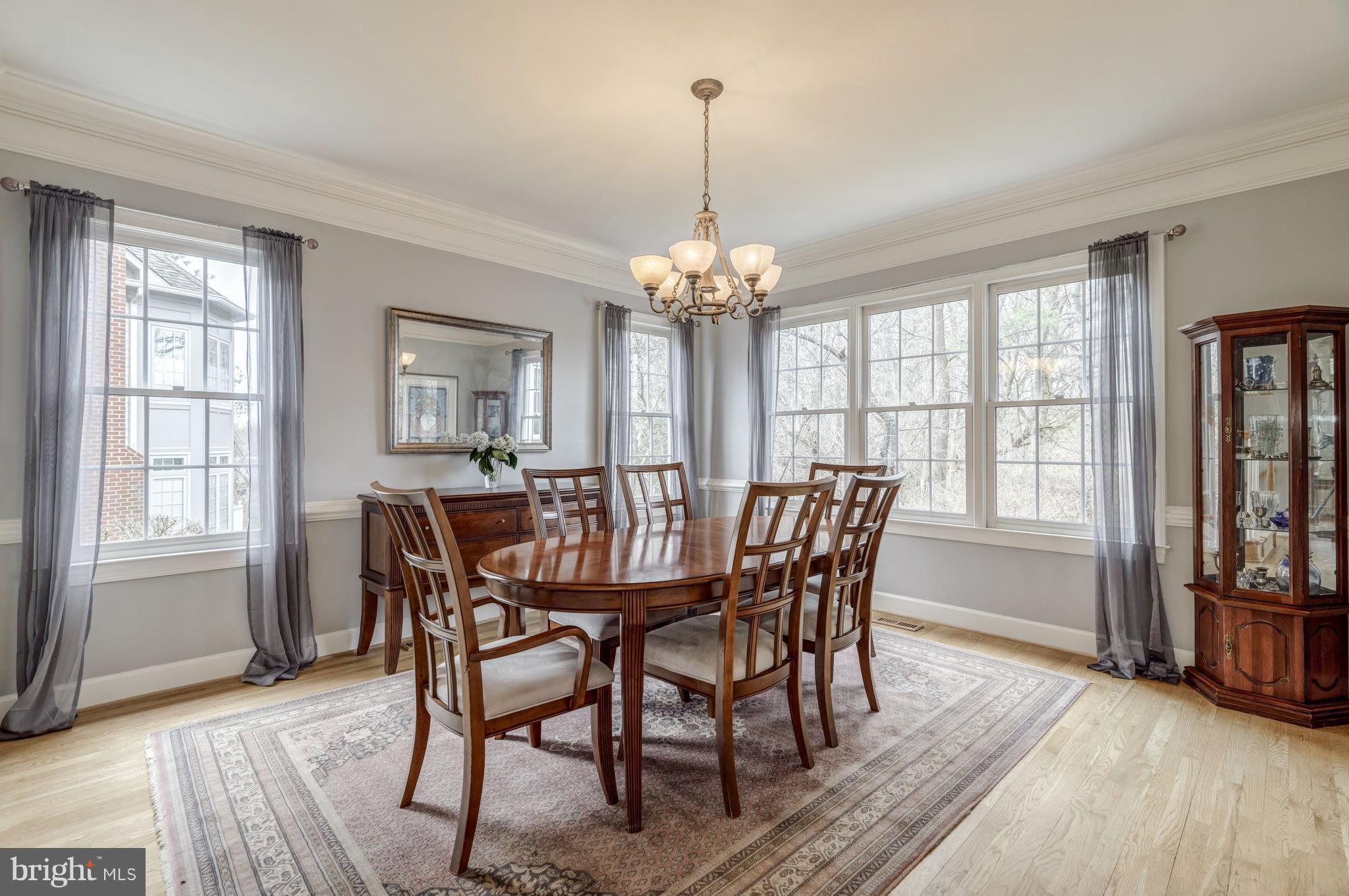 AYRLAWN - Residential