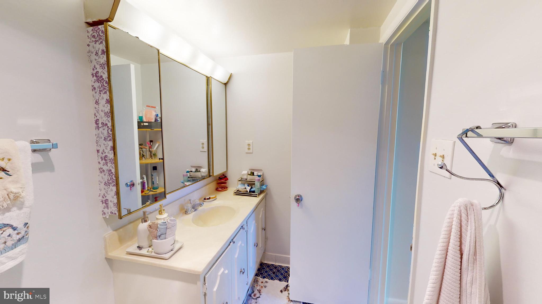 OLYMPUS INCL - Residential