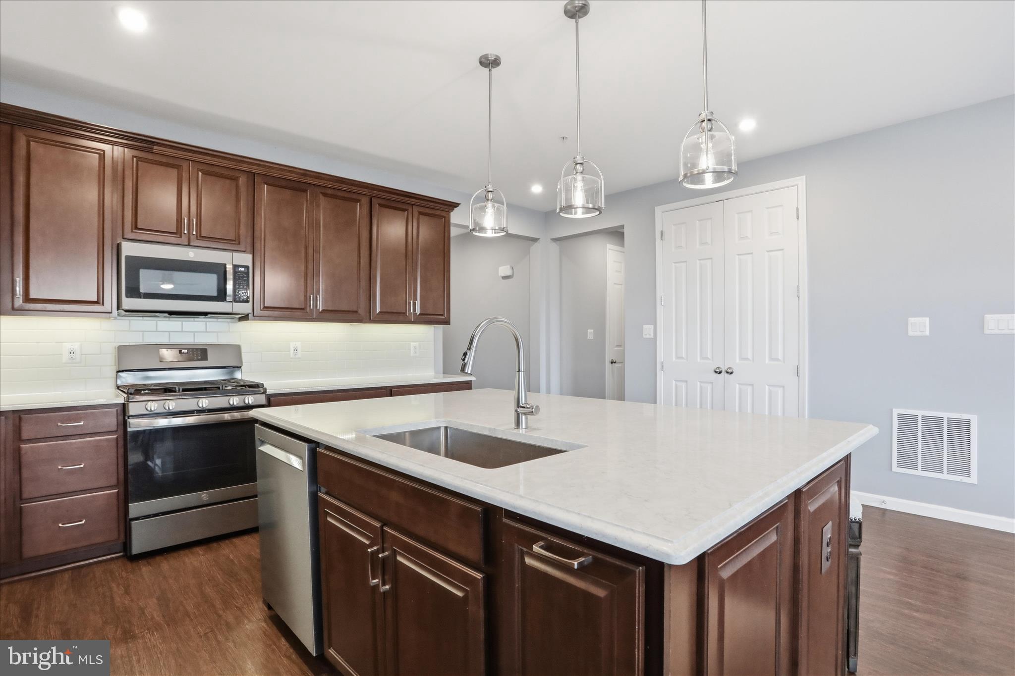 HAGERS CROSSING - Residential