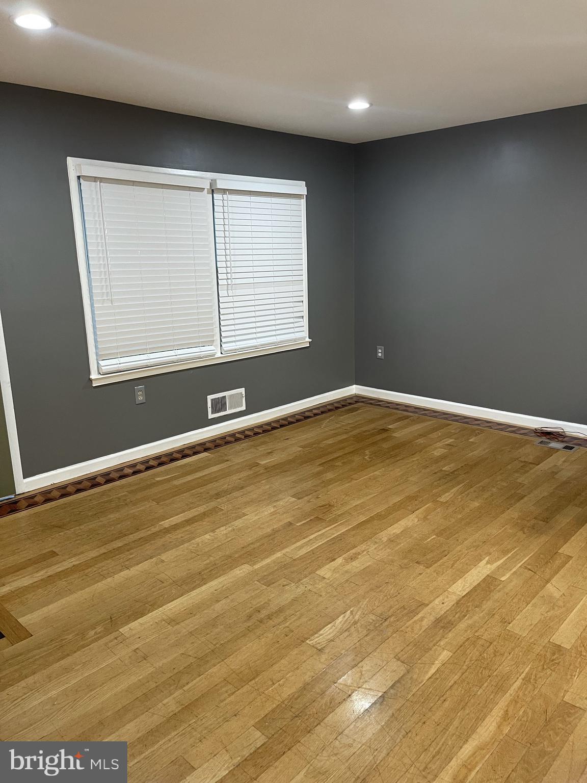 BARNETTE FOREST - Residential