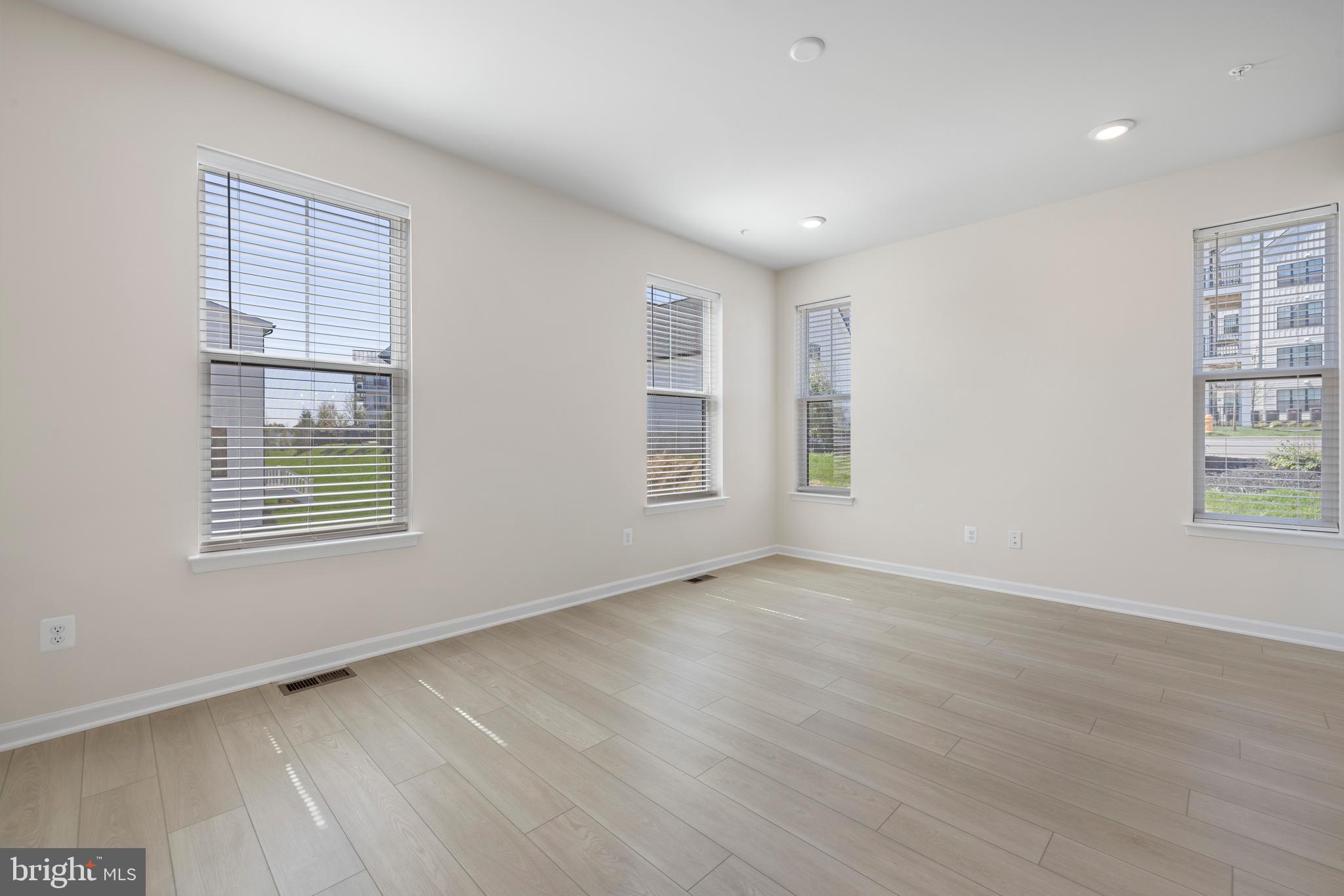 TUSCARORA CREEK - Residential