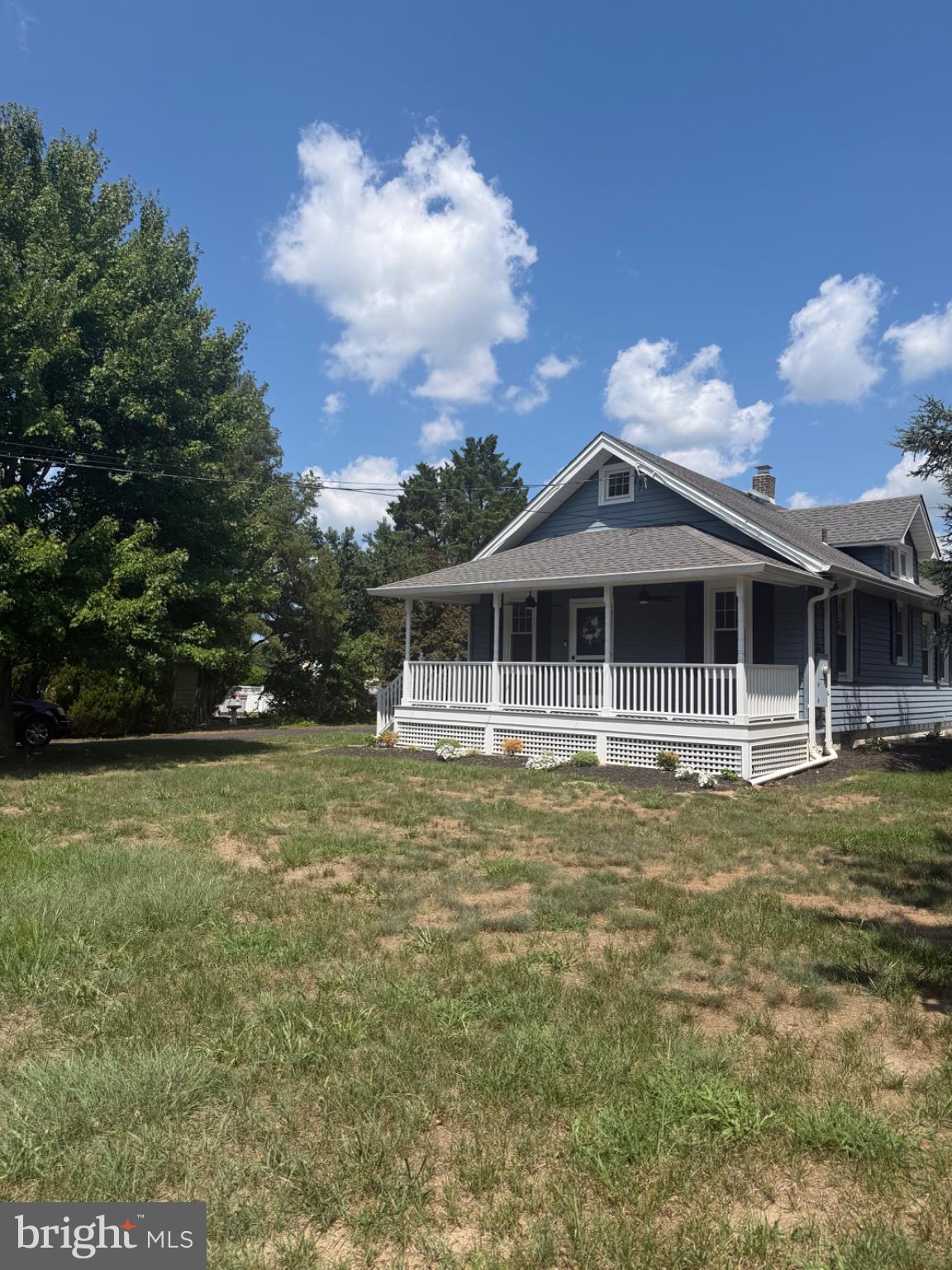 1372 E WALNUT ROAD