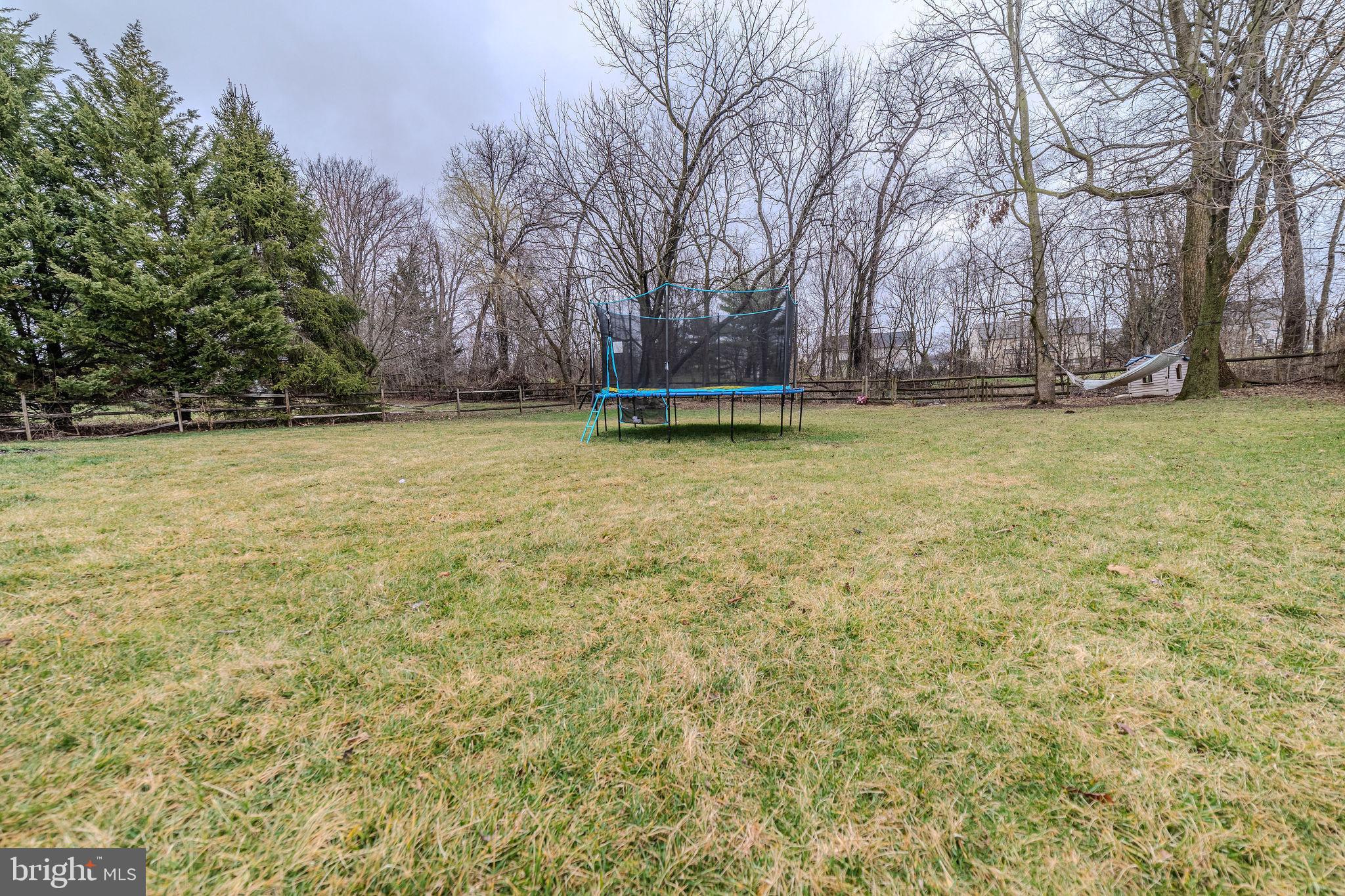 LOCUST HILL - Residential