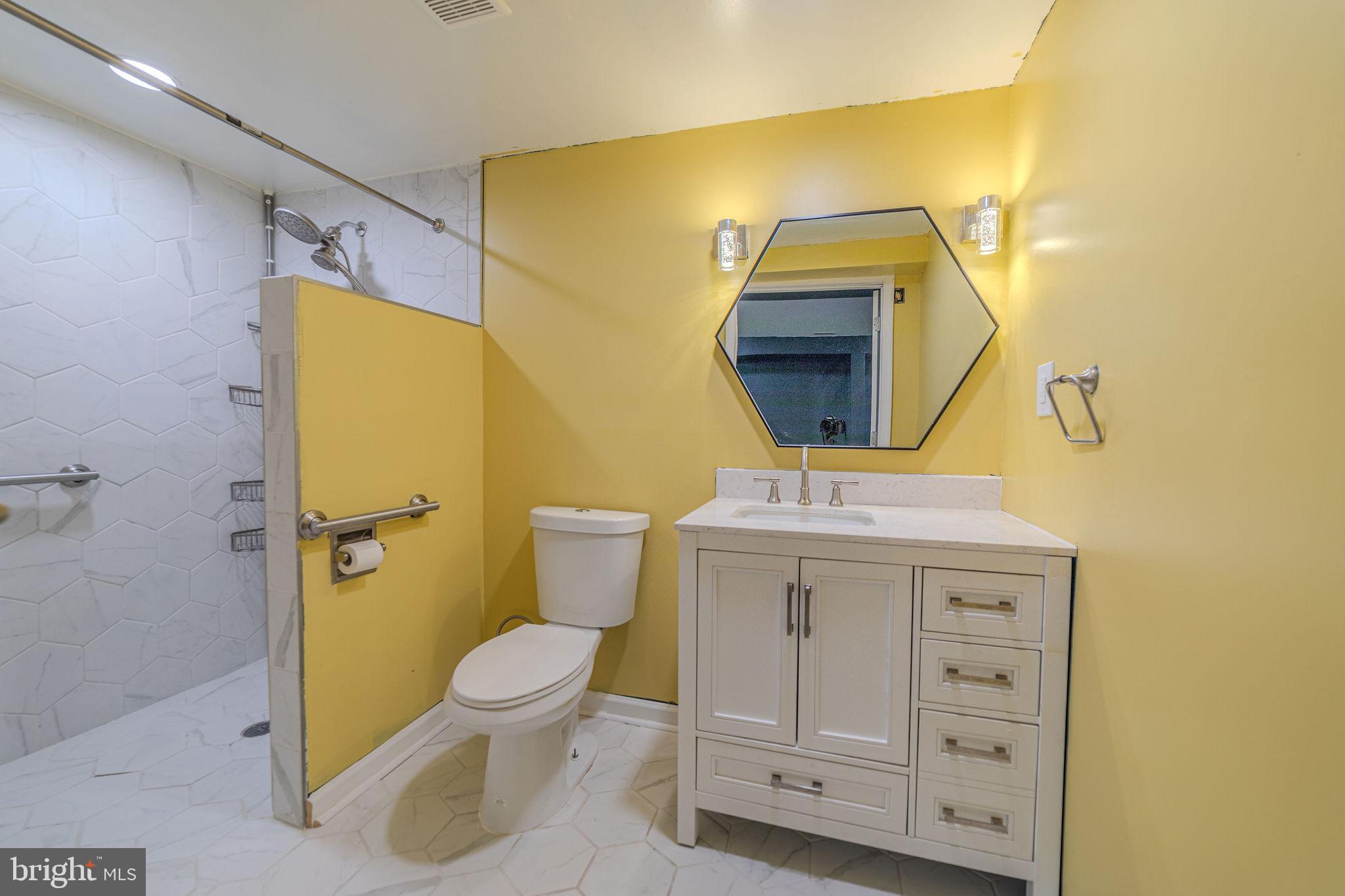 LOCUST HILL - Residential