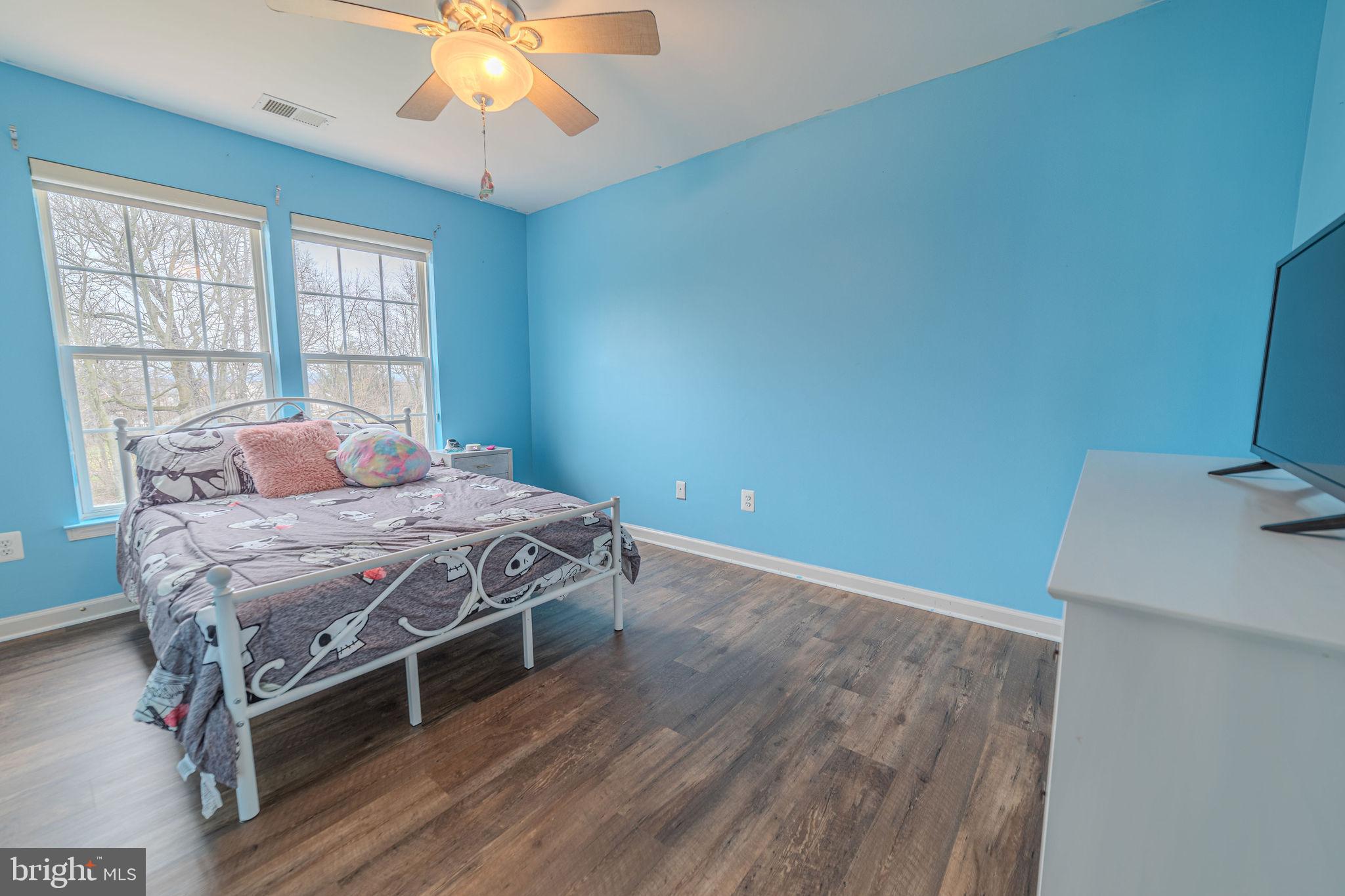 LOCUST HILL - Residential