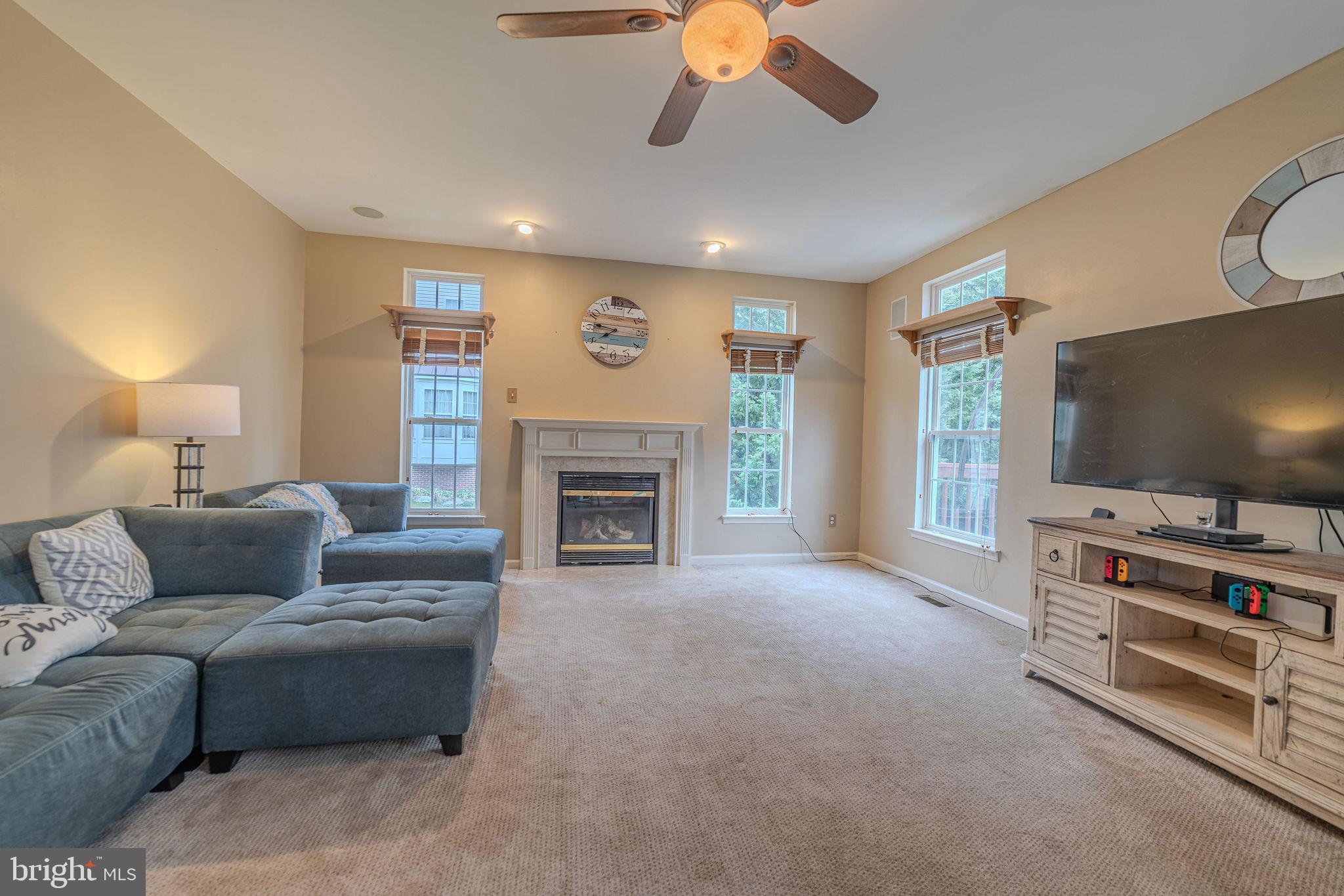 LOCUST HILL - Residential