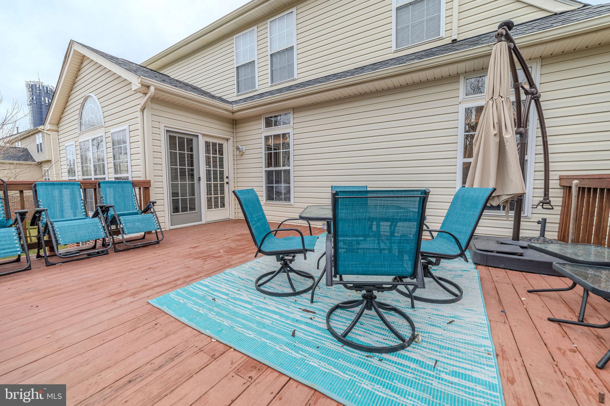 LOCUST HILL - Residential