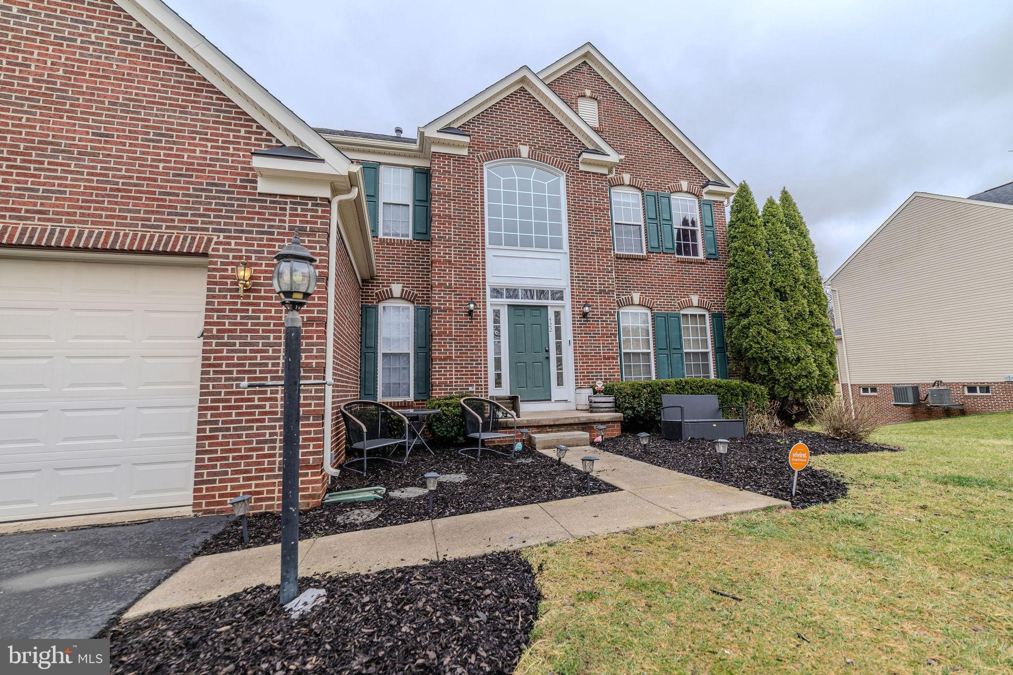 LOCUST HILL - Residential