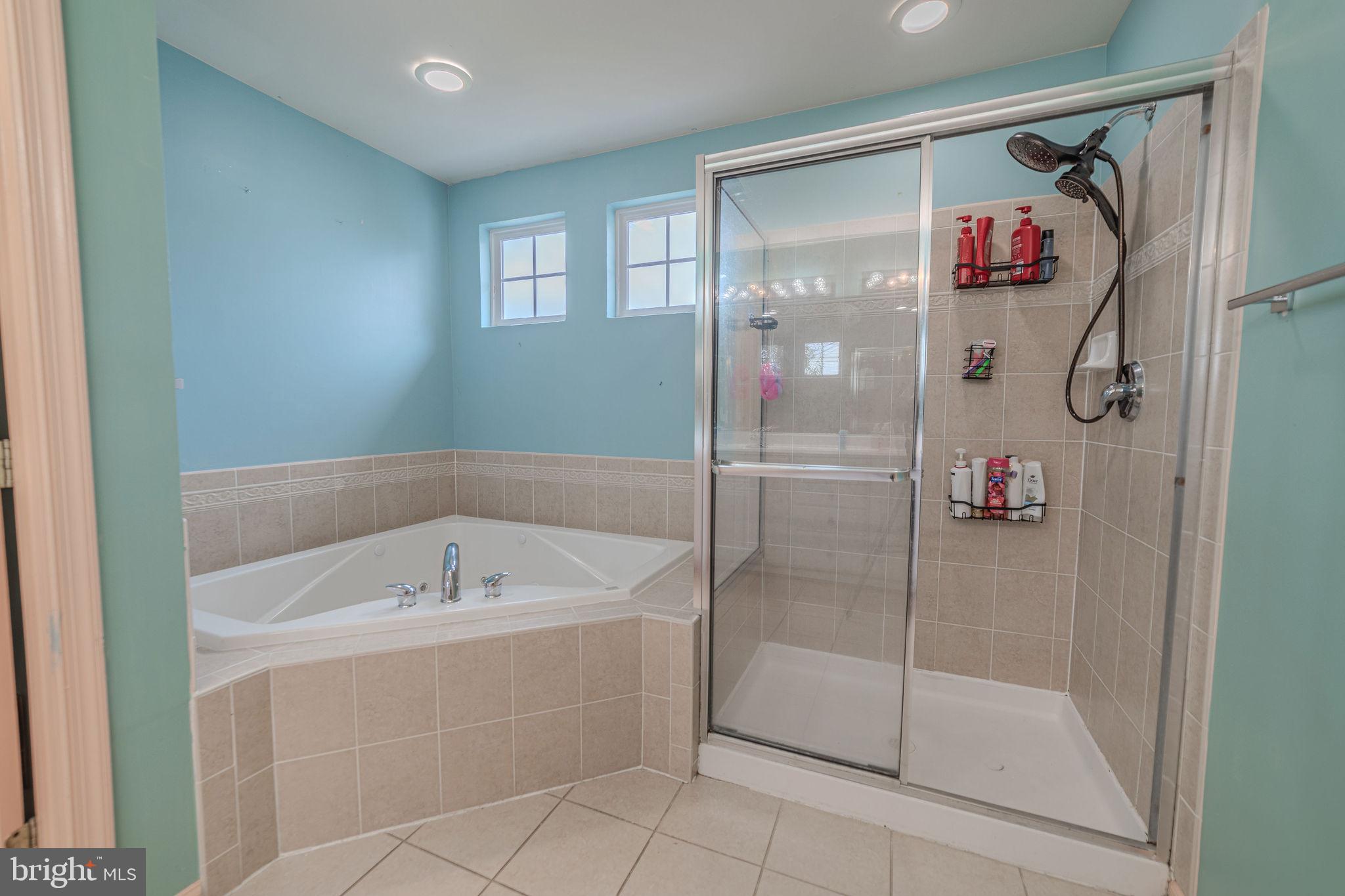 LOCUST HILL - Residential