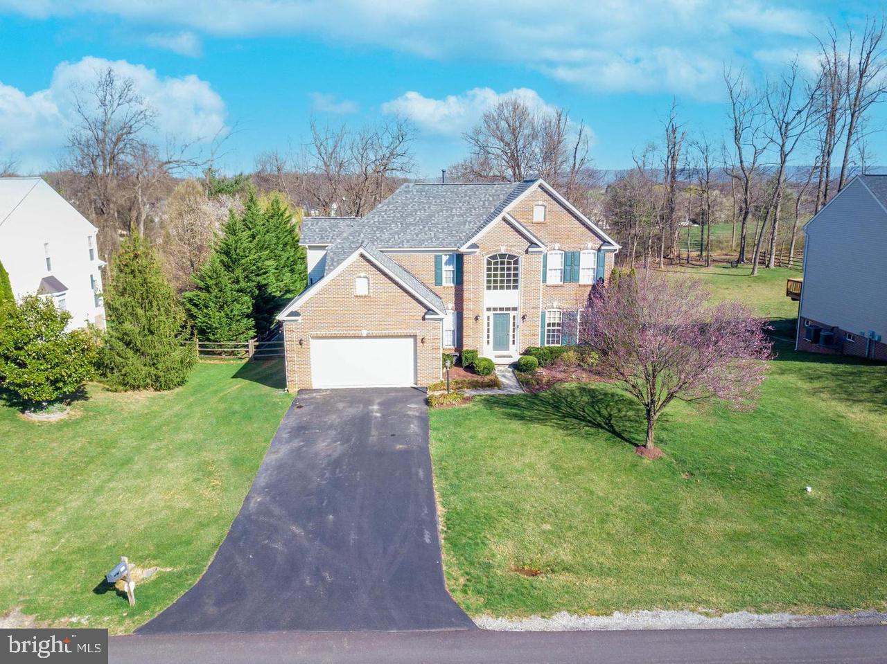 LOCUST HILL - Residential