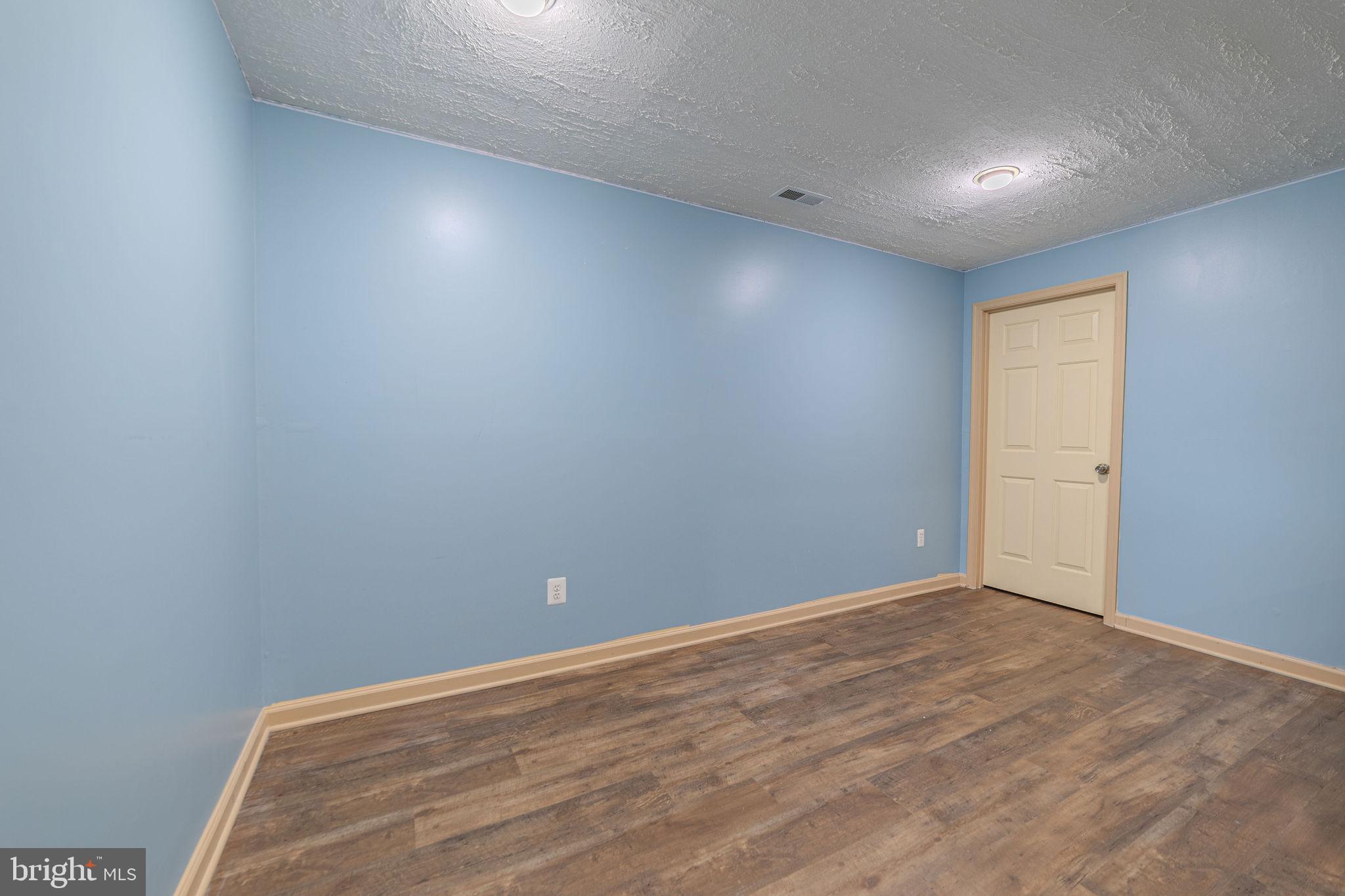 LOCUST HILL - Residential