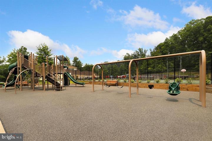 POWELLS LANDING - Residential