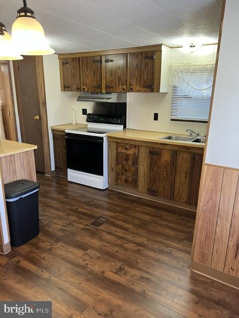 1735 W POPLAR TERRACE