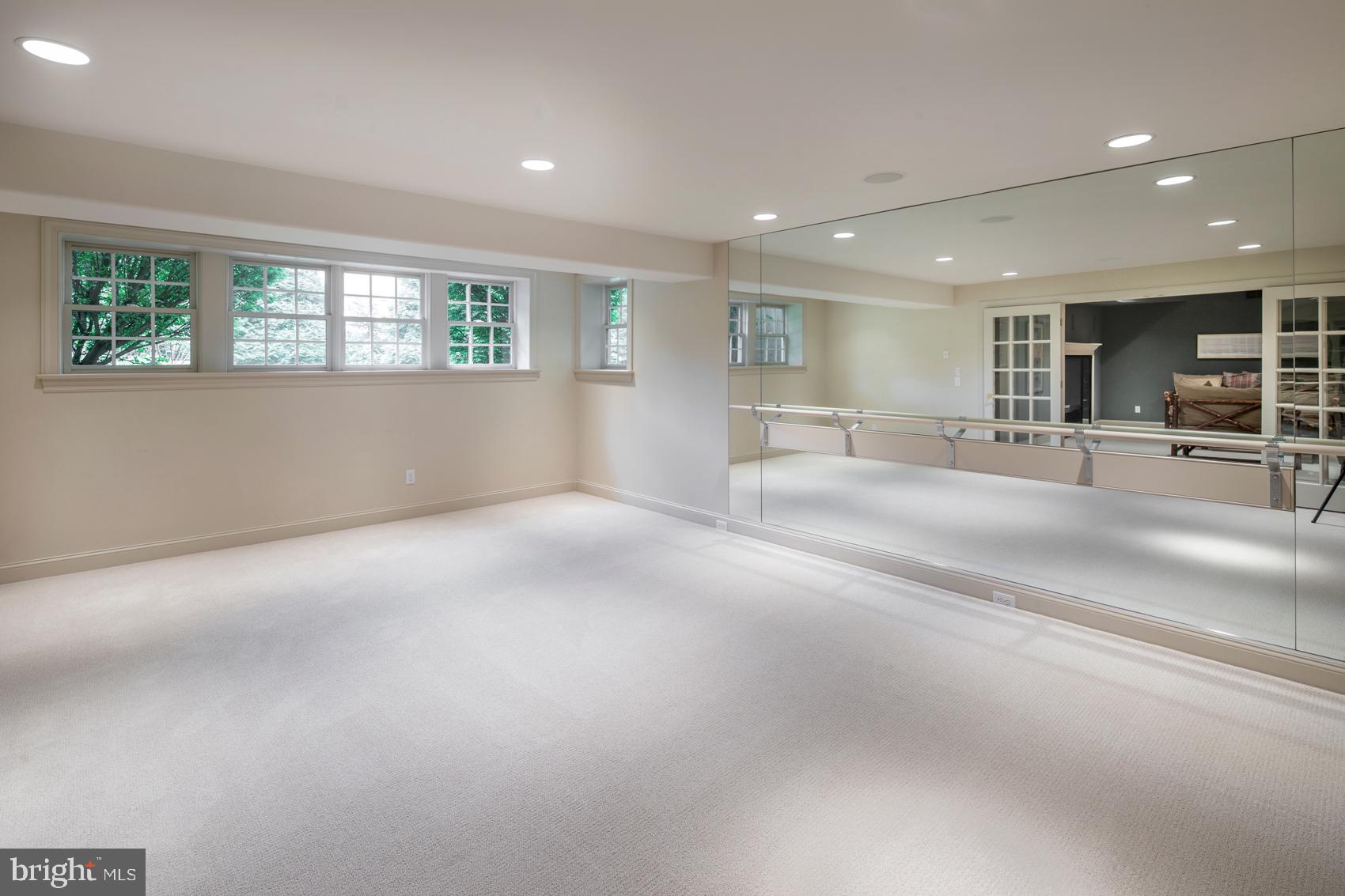 HARRITON FARM - Residential