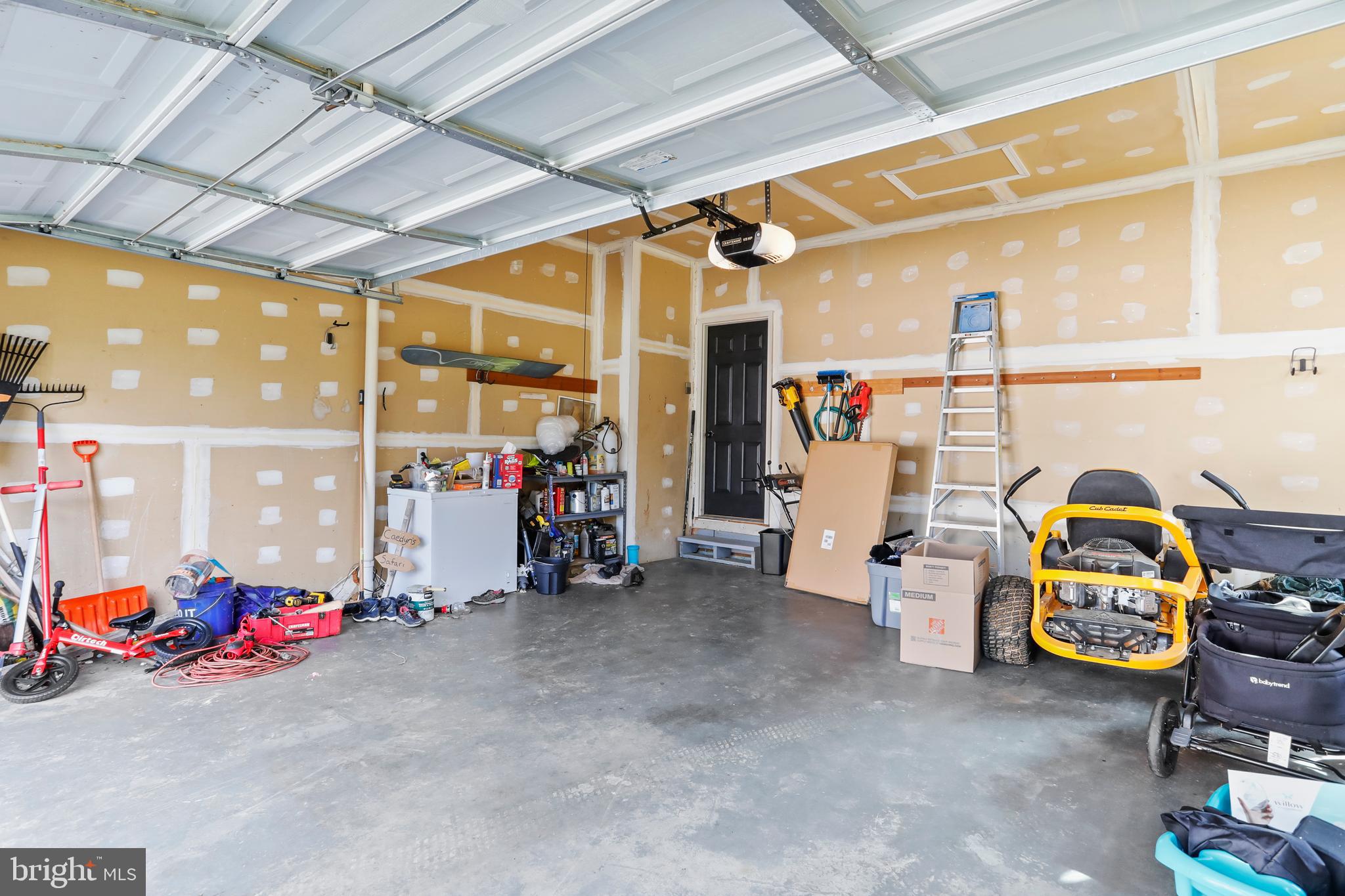 FIELDSTONE - Residential