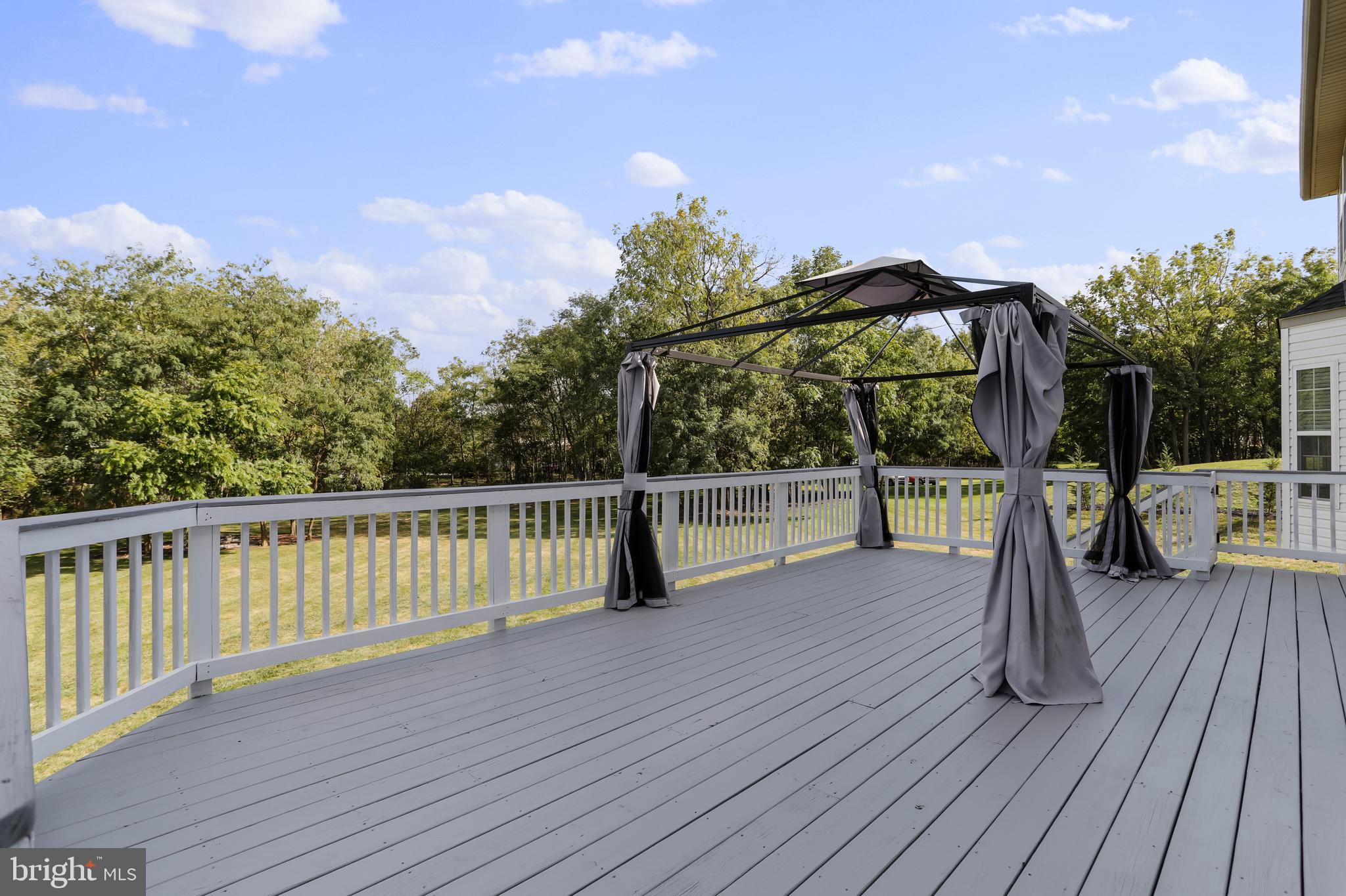 FIELDSTONE - Residential