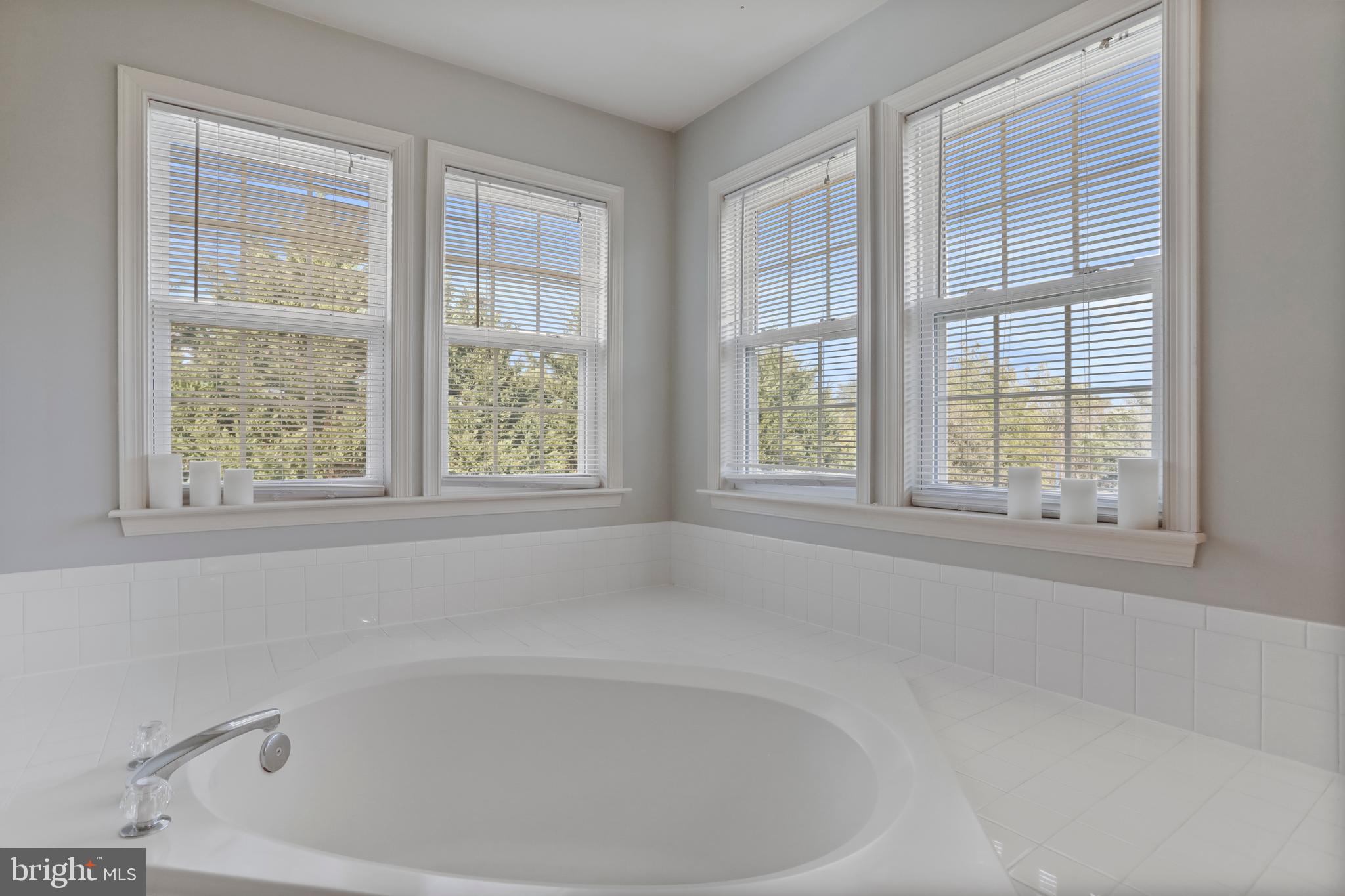 FIELDSTONE - Residential